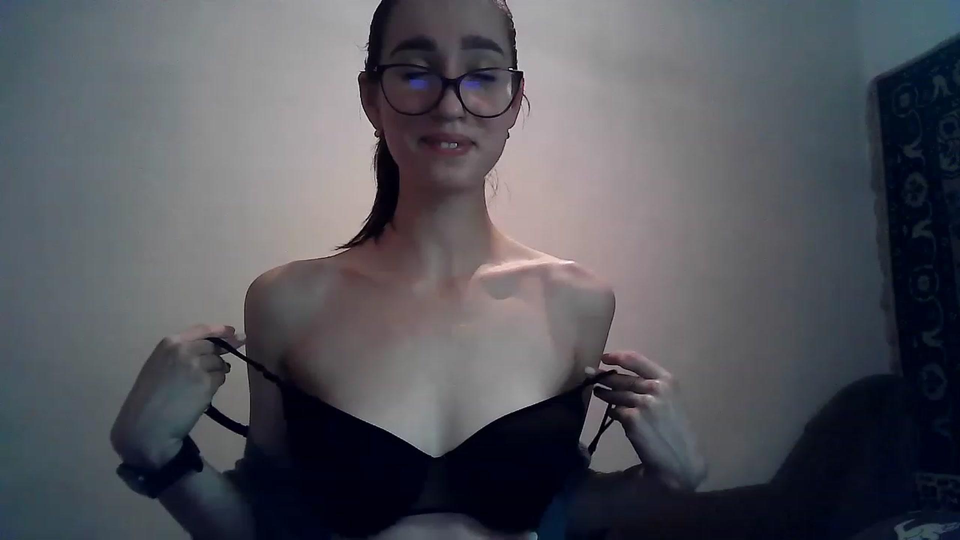Gallery image thumbnail from LizzaW's myfreecams stream on, 11/24/2022, 19:45 image 8 of 20