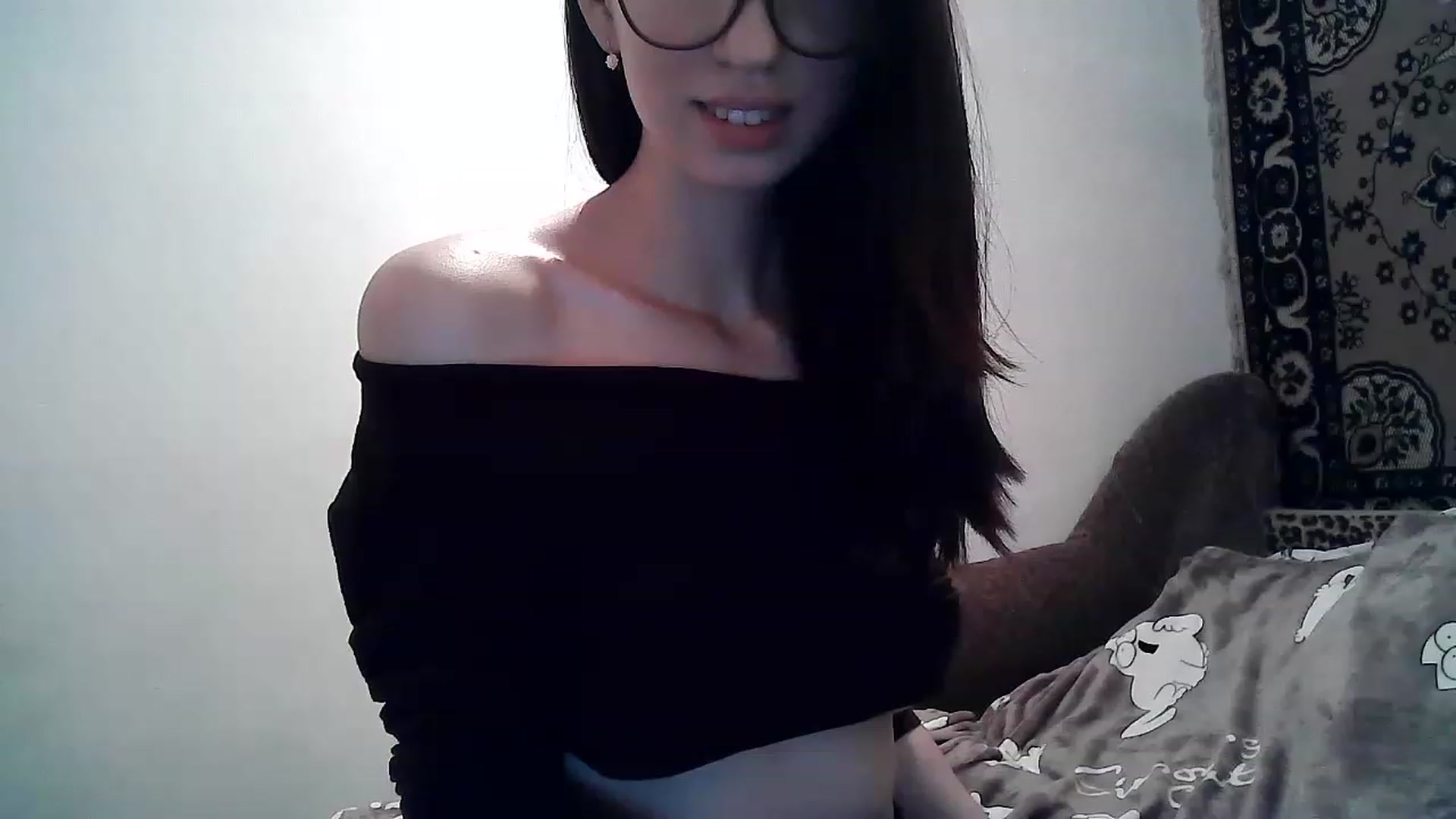 Gallery image thumbnail from LizzaW's myfreecams stream on, 12/12/2022, 21:03 image 4 of 20