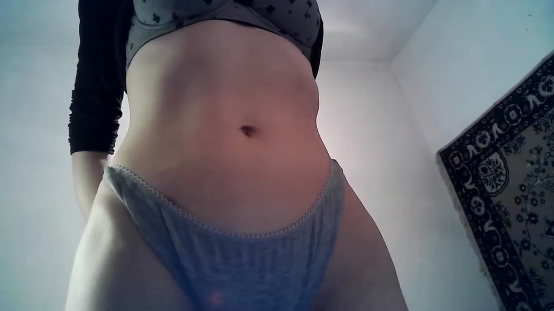Gallery image thumbnail from LizzaW's myfreecams stream on, 12/22/2022, 17:09 image 10 of 20