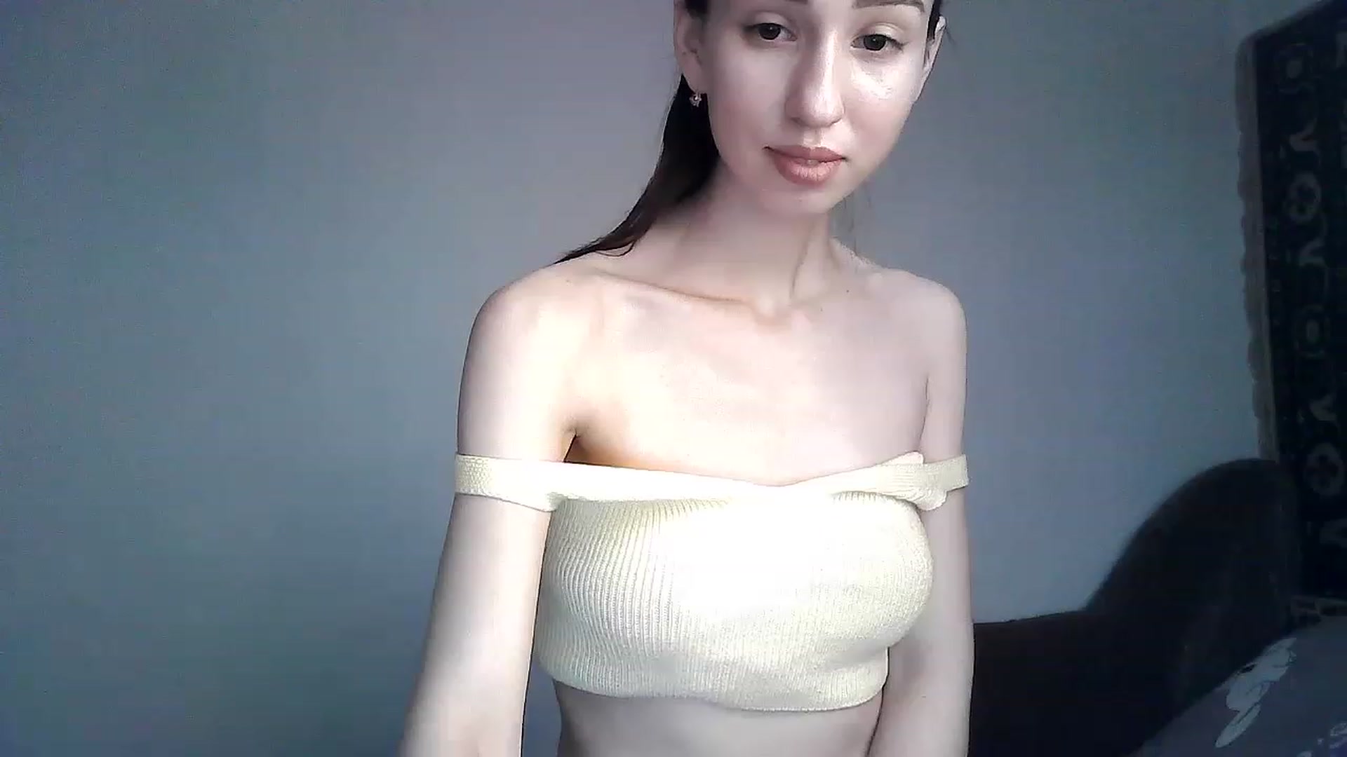 Gallery image thumbnail from LizzaW's myfreecams stream on, 03/07/2023, 14:39 image 4 of 20