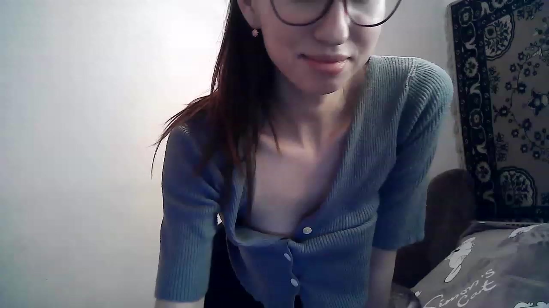 Gallery image thumbnail from LizzaW's myfreecams stream on, 03/07/2023, 18:05 image 4 of 20