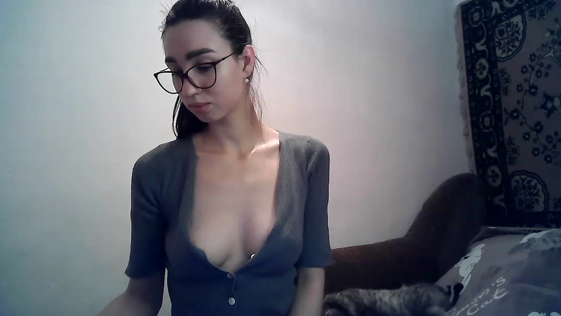 Gallery image thumbnail from LizzaW's myfreecams stream on, 03/07/2023, 18:05 image 17 of 20