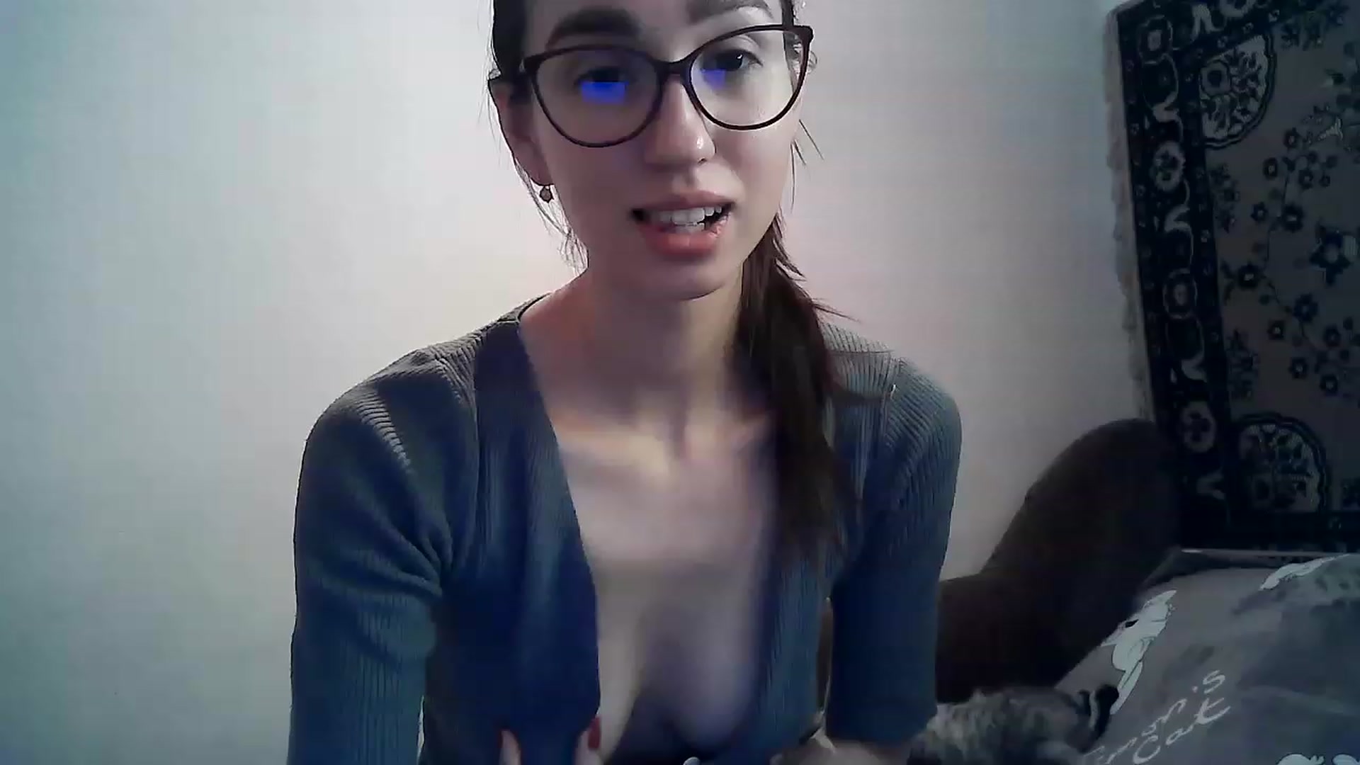 Gallery image thumbnail from LizzaW's myfreecams stream on, 03/07/2023, 18:05 image 18 of 20