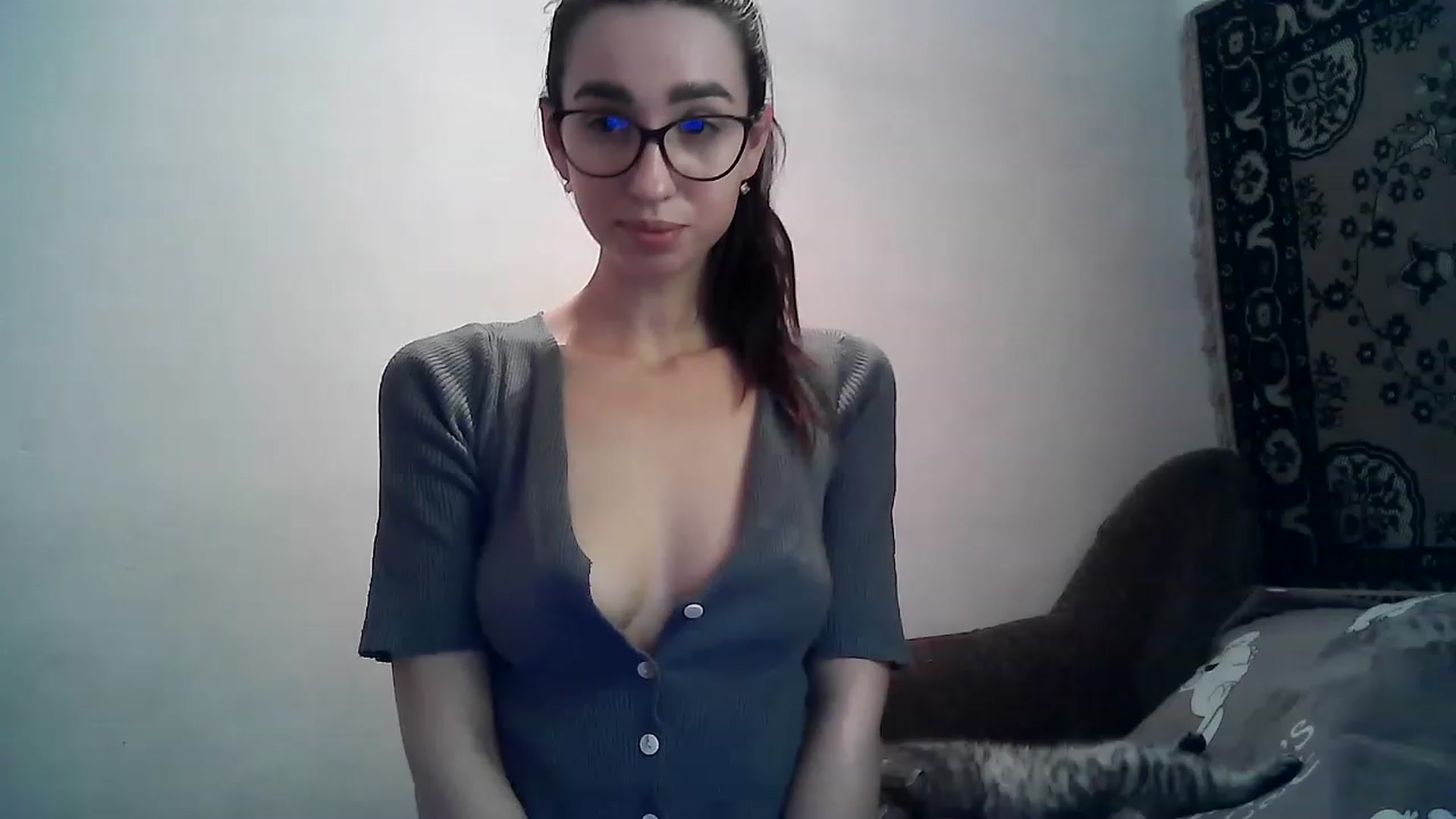 Gallery image thumbnail from LizzaW's myfreecams stream on, 03/07/2023, 18:05 image 16 of 20