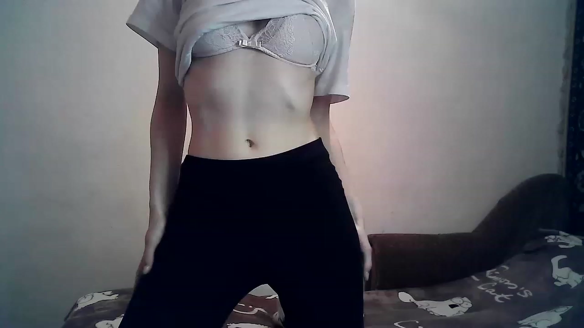 Gallery image thumbnail from LizzaW's myfreecams stream on, 03/26/2023, 18:47 image 17 of 20