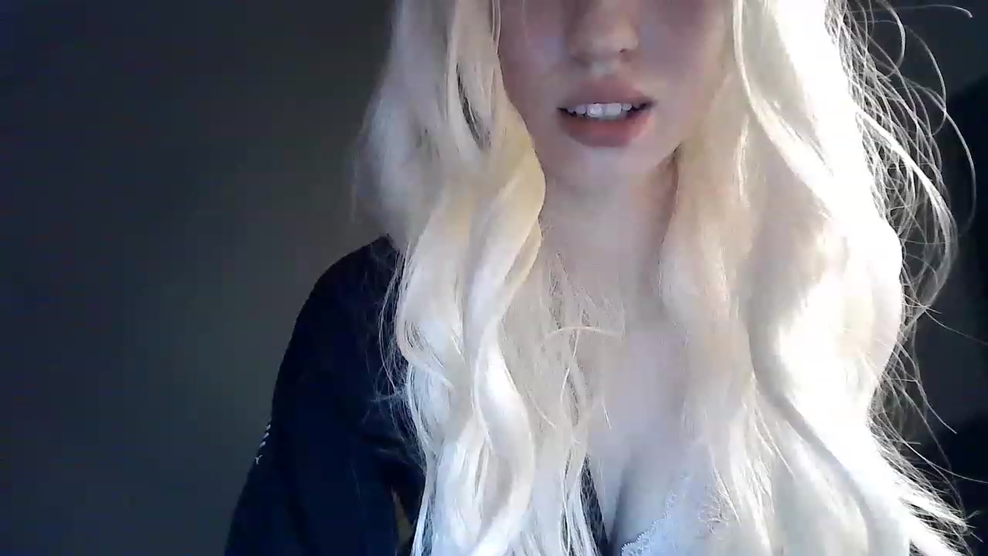 Gallery image thumbnail from LizzaW's myfreecams stream on, 03/31/2023, 19:53 image 6 of 20