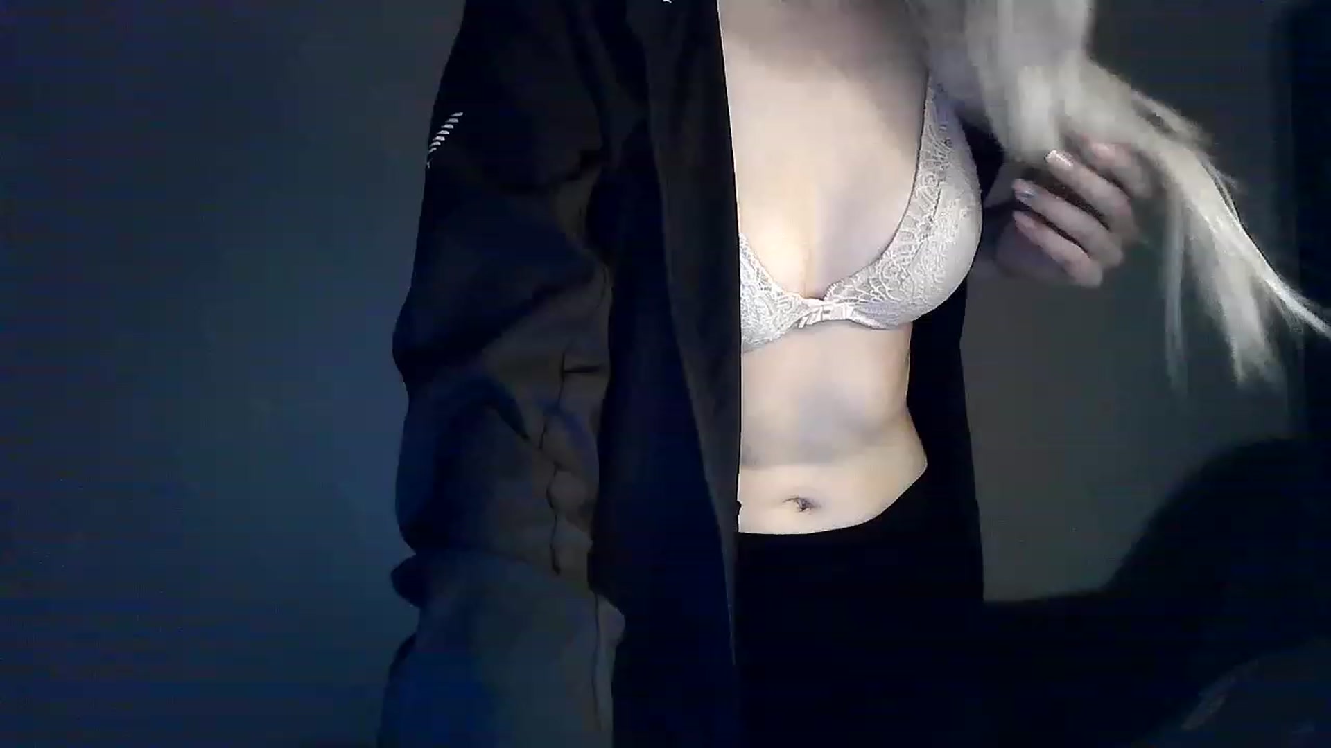 Gallery image thumbnail from LizzaW's myfreecams stream on, 03/31/2023, 19:53 image 20 of 20