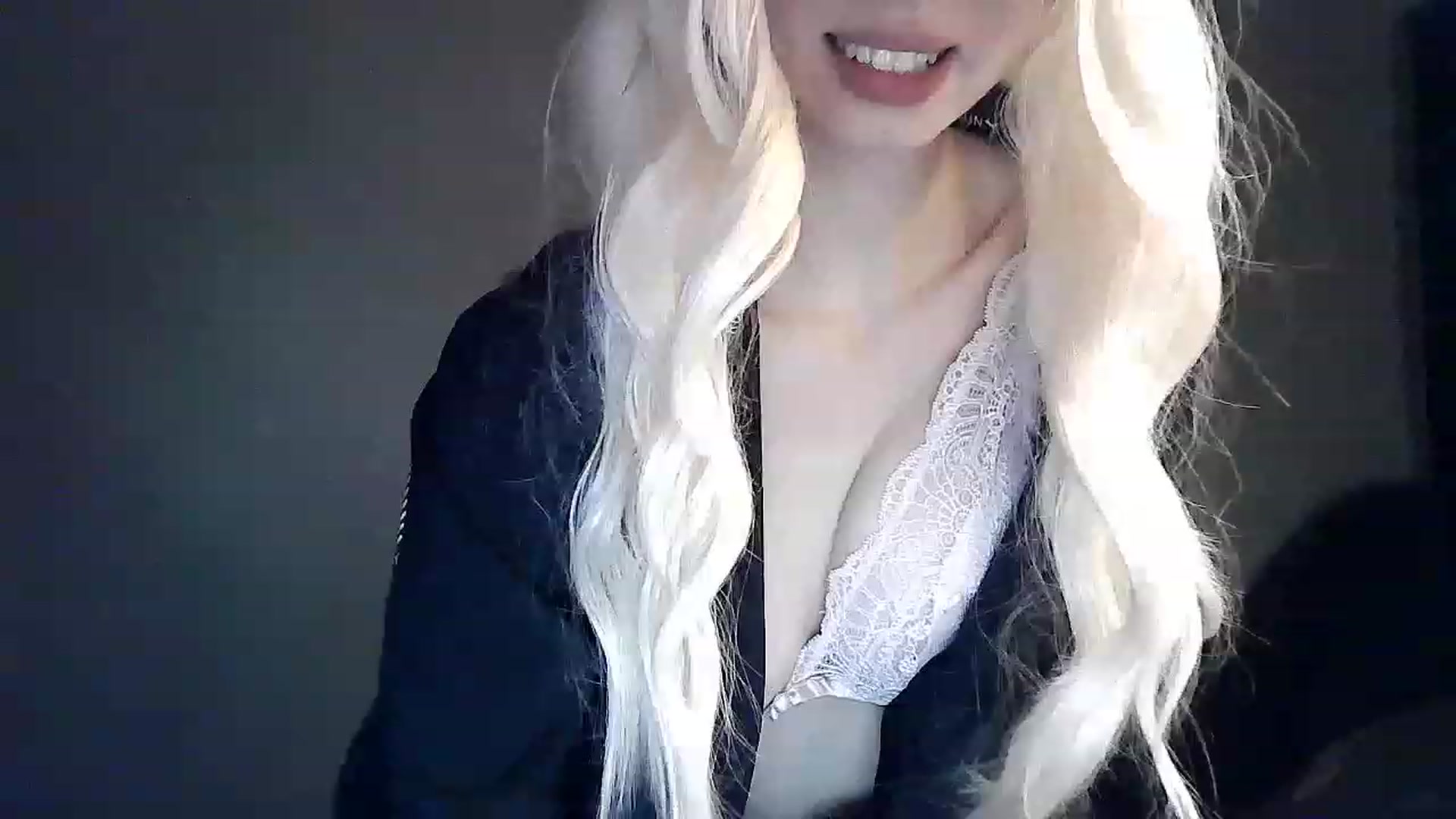 Gallery image thumbnail from LizzaW's myfreecams stream on, 03/31/2023, 19:53 image 17 of 20