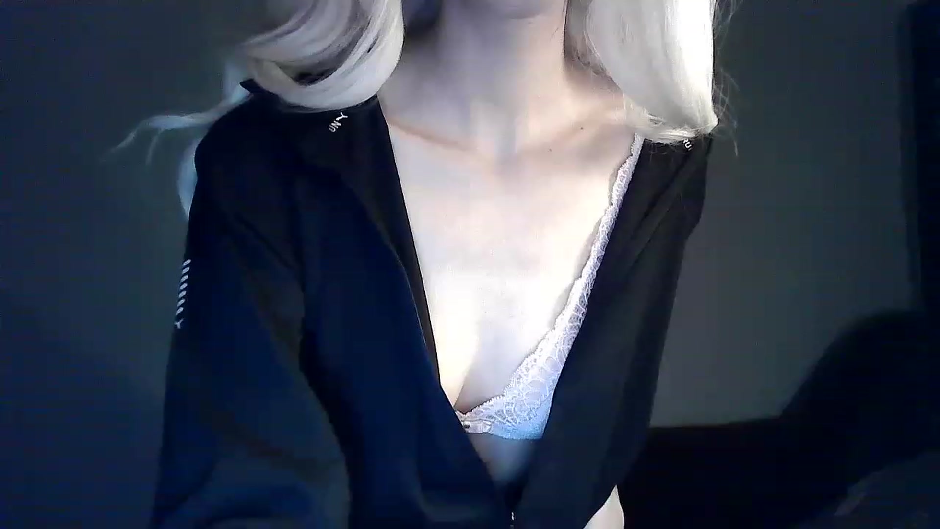 Gallery image thumbnail from LizzaW's myfreecams stream on, 03/31/2023, 19:53 image 12 of 20