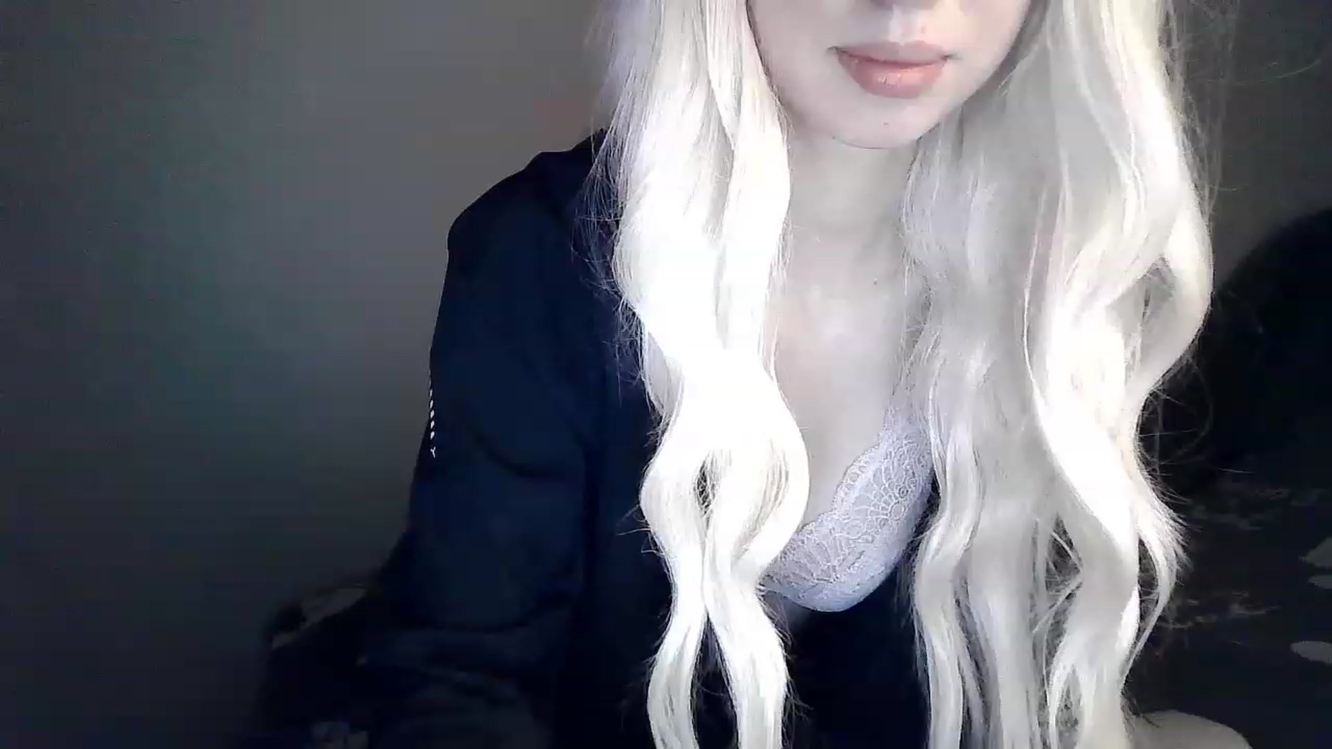 Gallery image thumbnail from LizzaW's myfreecams stream on, 04/06/2023, 19:02 image 17 of 20