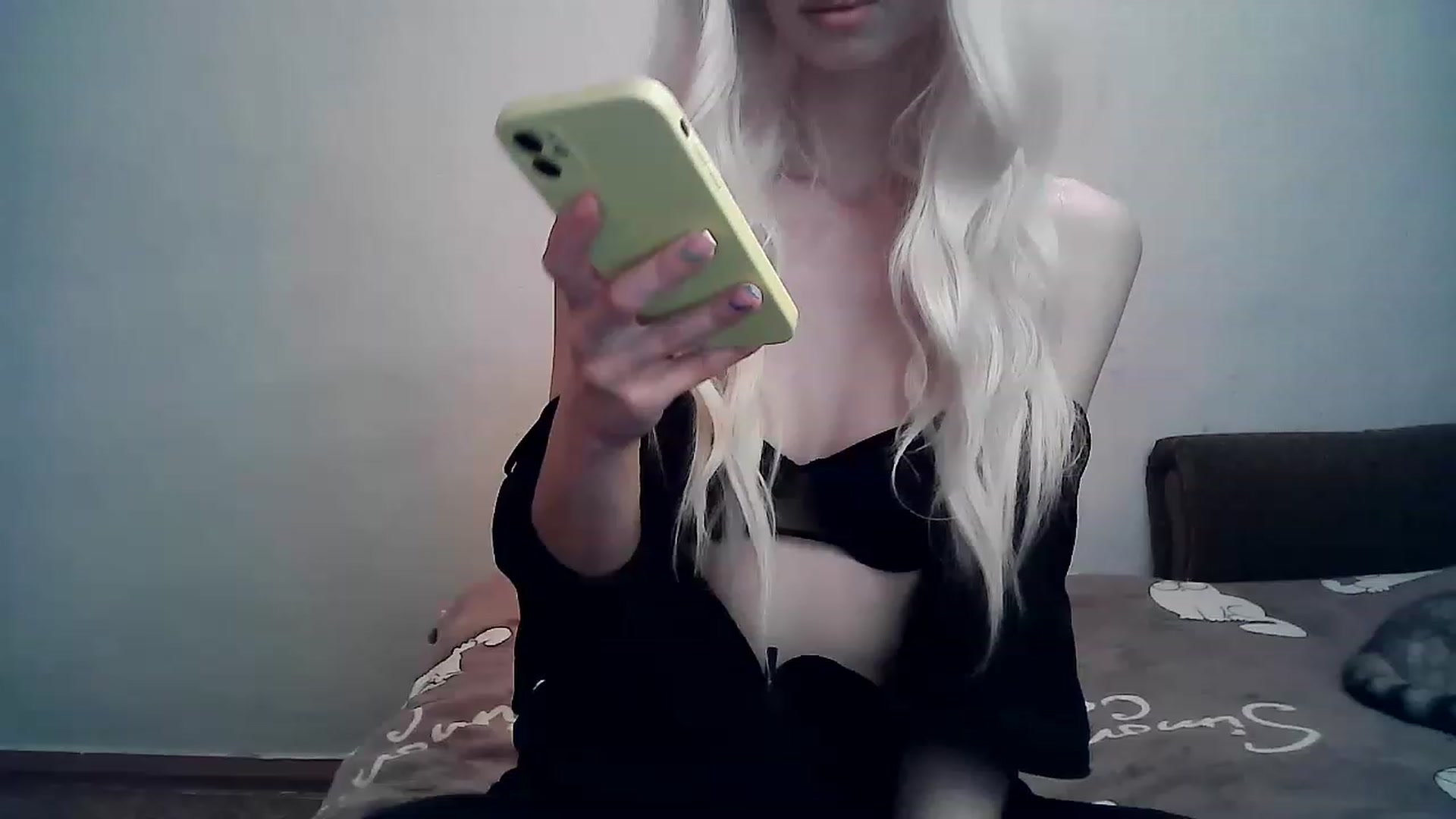 Gallery image thumbnail from LizzaW's myfreecams stream on, 04/12/2023, 15:23 image 15 of 20