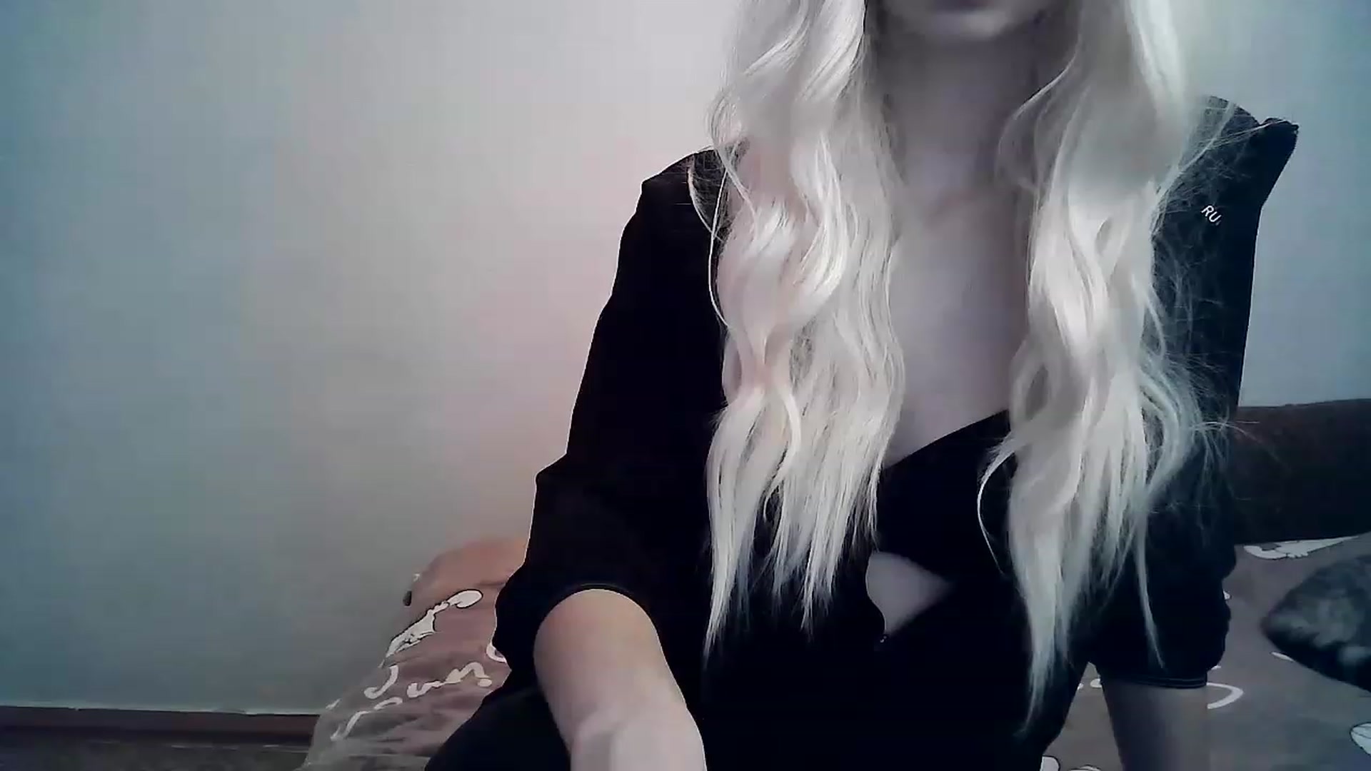 Gallery image thumbnail from LizzaW's myfreecams stream on, 04/12/2023, 15:23 image 13 of 20