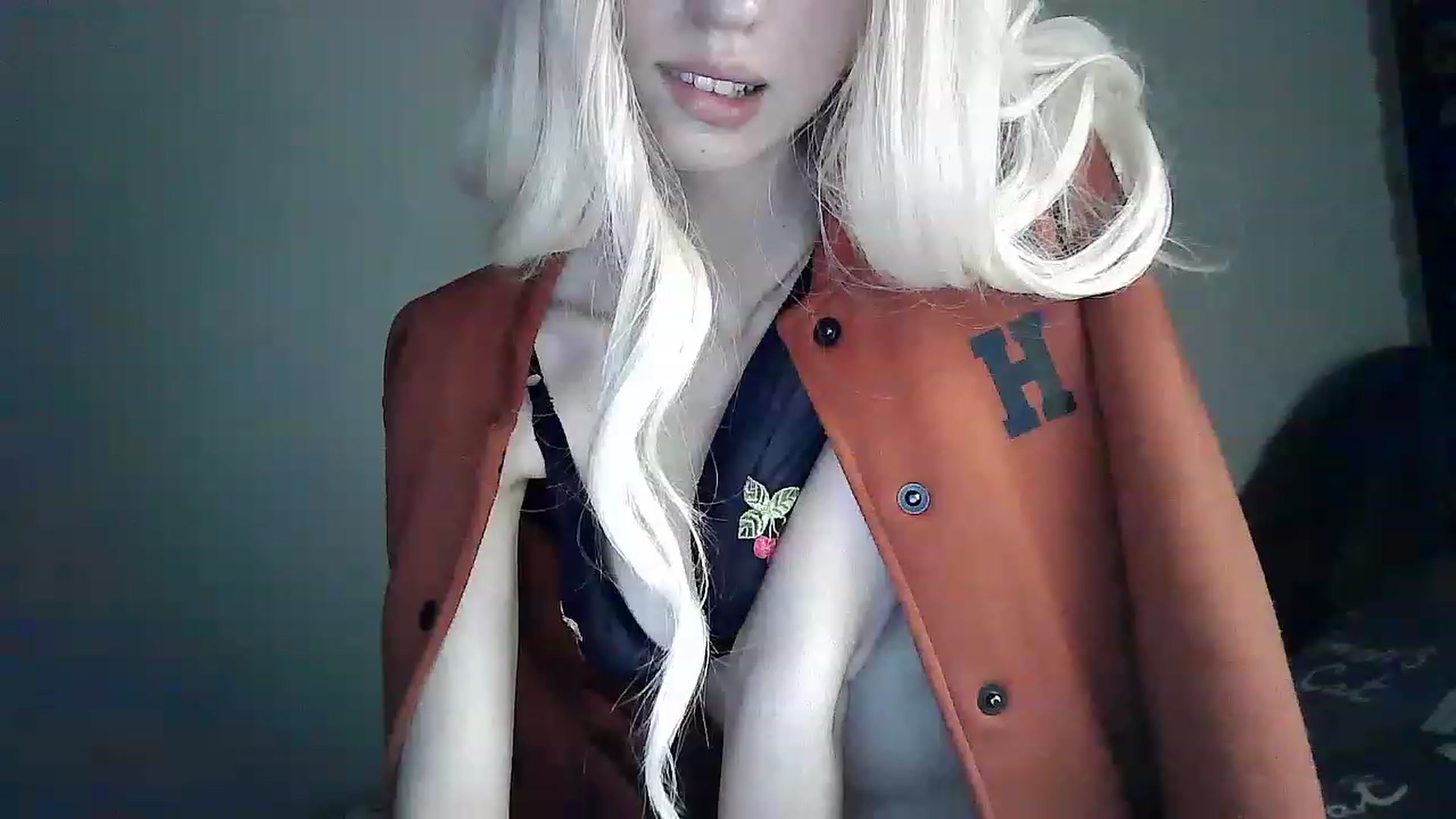 Gallery image thumbnail from LizzaW's myfreecams stream on, 04/14/2023, 19:22 image 19 of 20