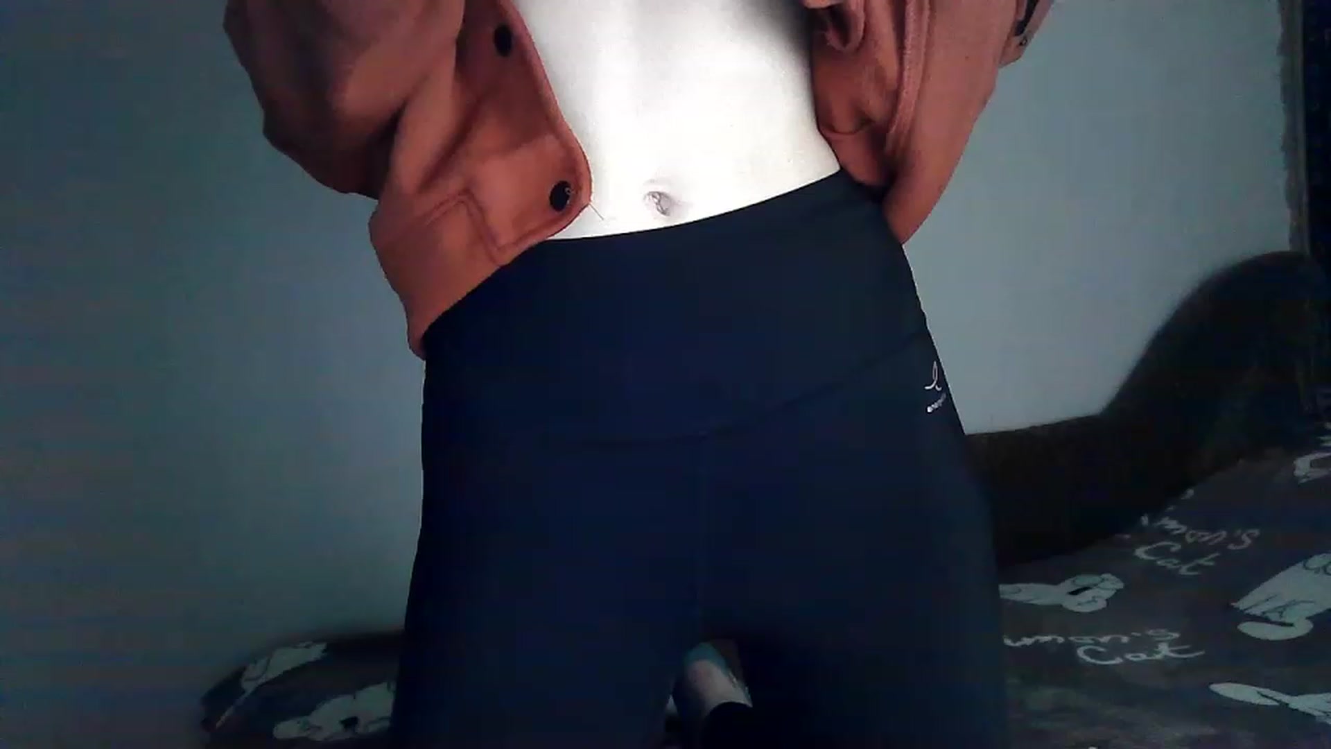 Gallery image thumbnail from LizzaW's myfreecams stream on, 04/19/2023, 19:00 image 12 of 20
