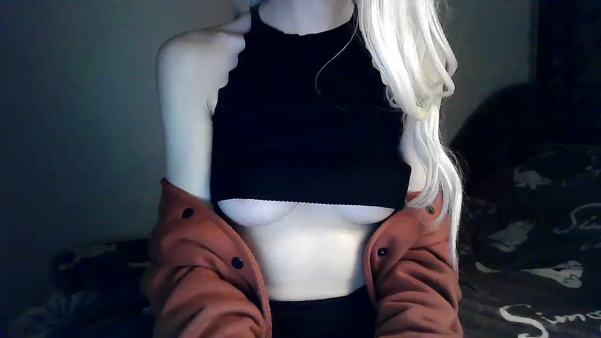 Gallery image thumbnail from LizzaW's myfreecams stream on, 04/22/2023, 19:29 image 3 of 20