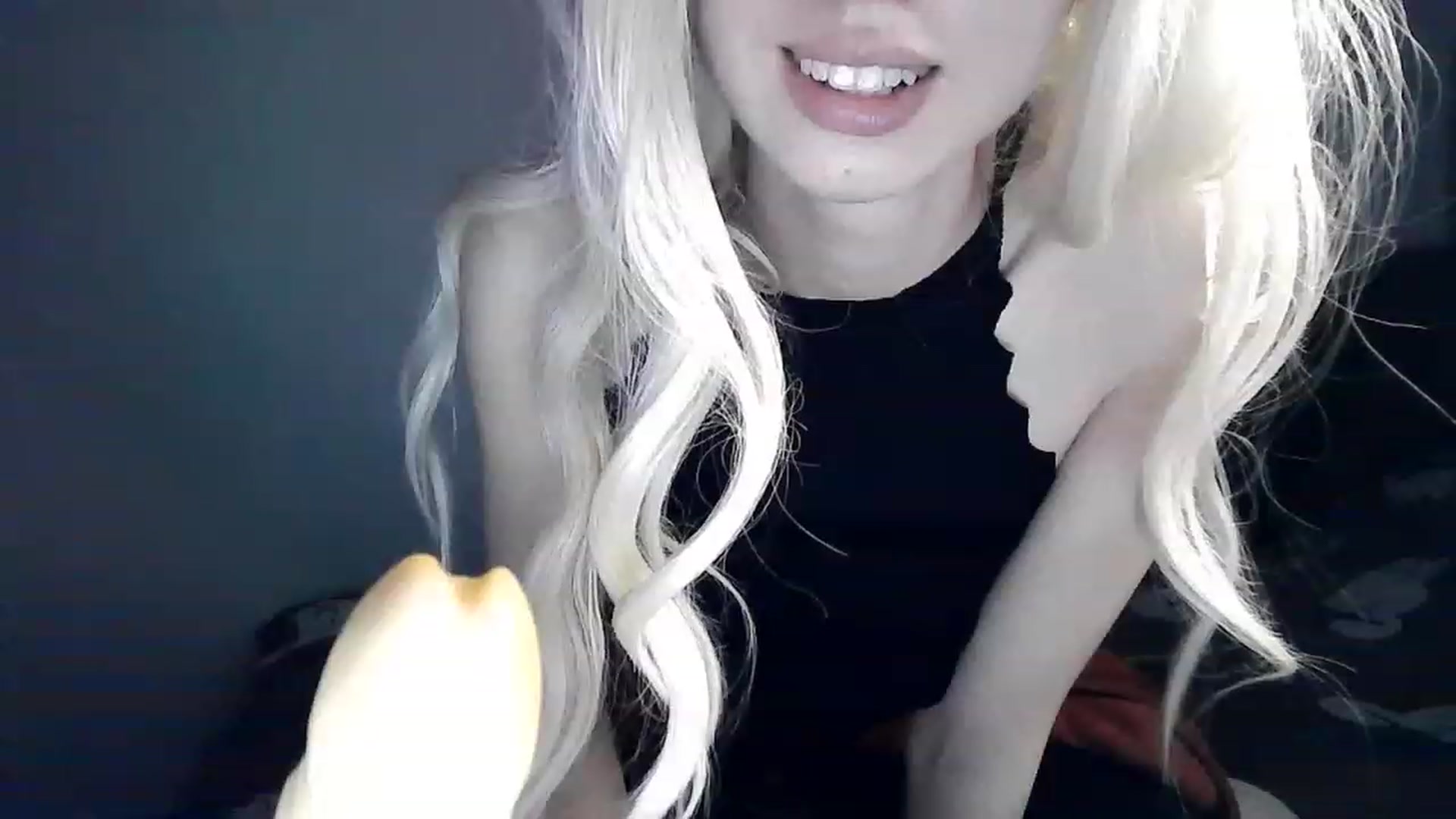 Gallery image thumbnail from LizzaW's myfreecams stream on, 04/26/2023, 16:56 image 18 of 20