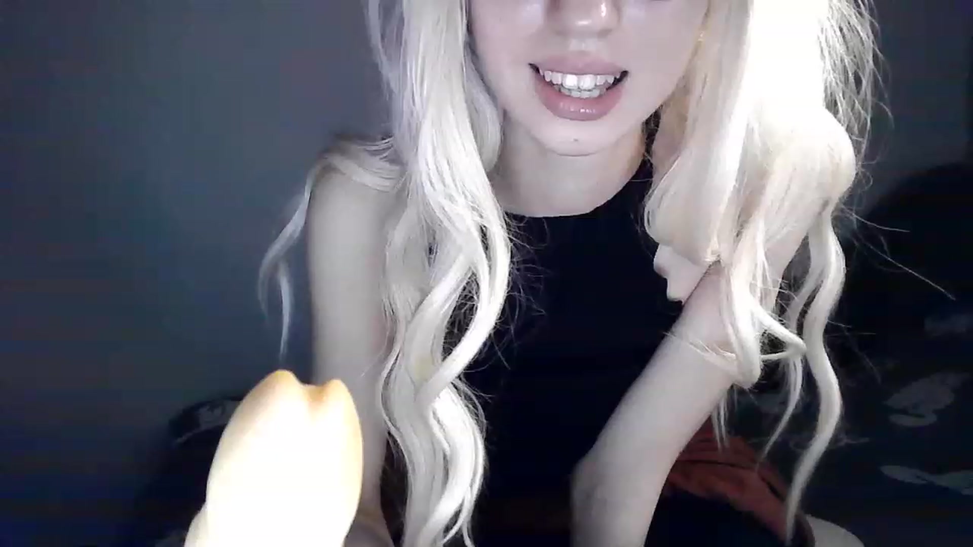 Gallery image thumbnail from LizzaW's myfreecams stream on, 04/26/2023, 16:56 image 19 of 20