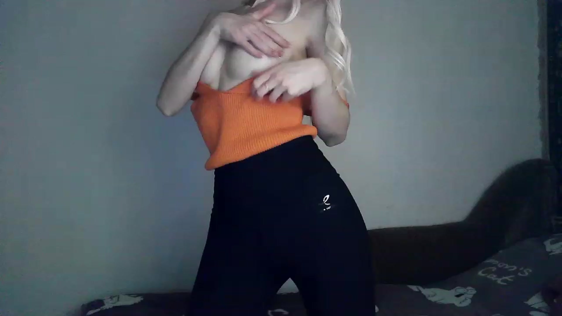 Gallery image thumbnail from LizzaW's myfreecams stream on, 04/30/2023, 18:45 image 11 of 20