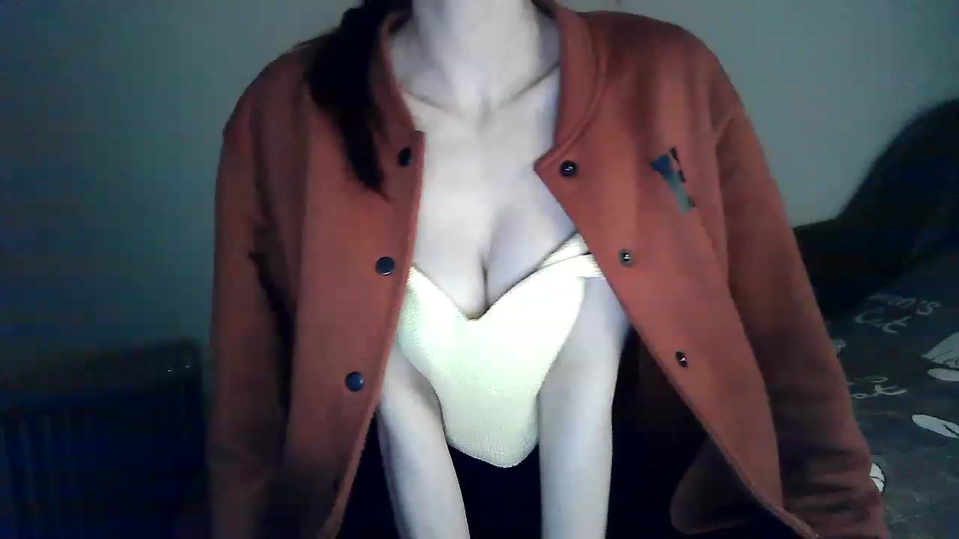 Gallery image thumbnail from LizzaW's myfreecams stream on, 05/13/2023, 19:15 image 19 of 20