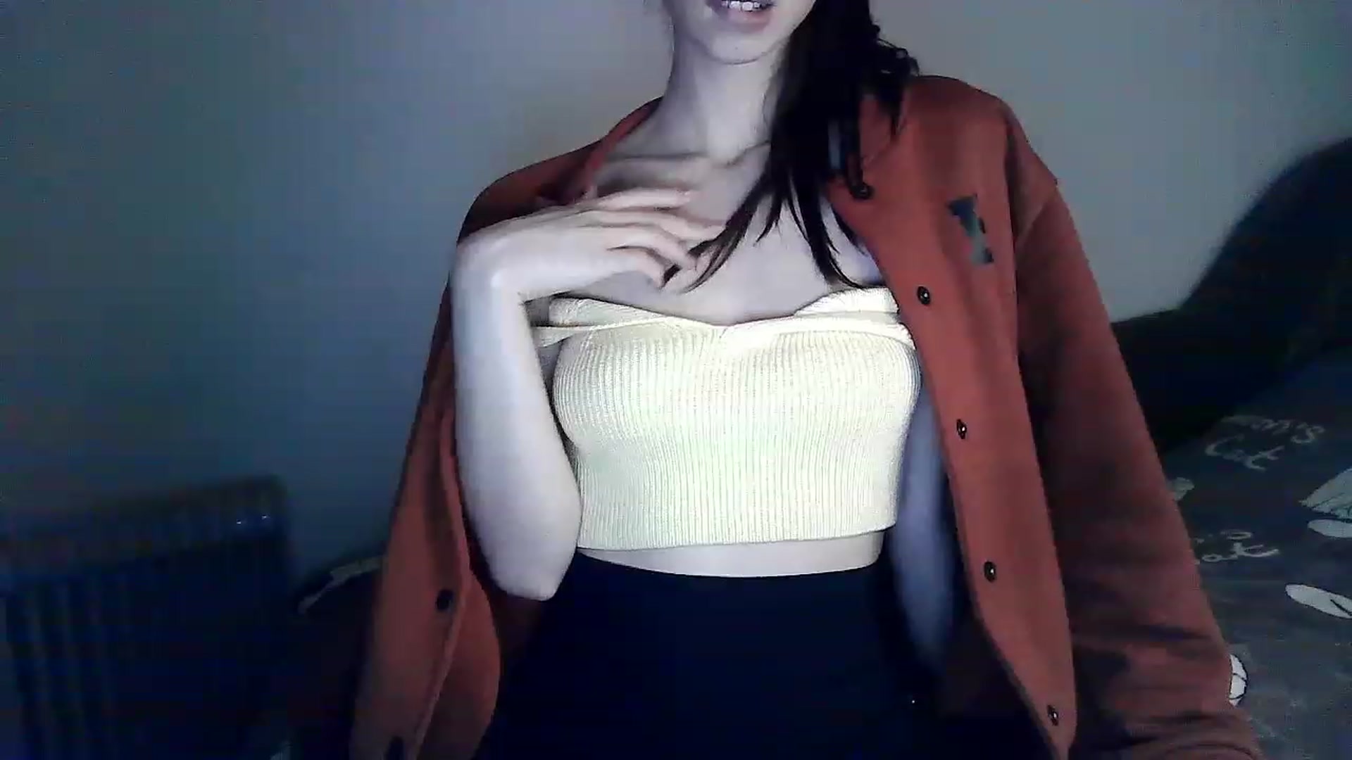 Gallery image thumbnail from LizzaW's myfreecams stream on, 05/13/2023, 19:15 image 10 of 20
