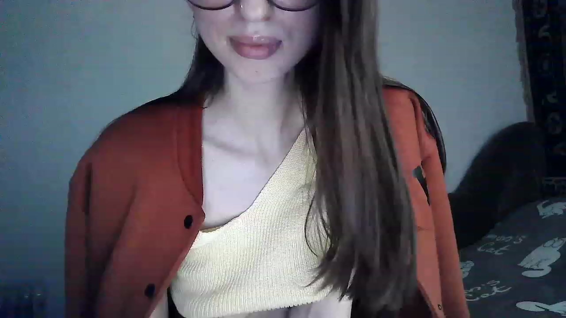 Gallery image thumbnail from LizzaW's myfreecams stream on, 05/24/2023, 17:53 image 8 of 20