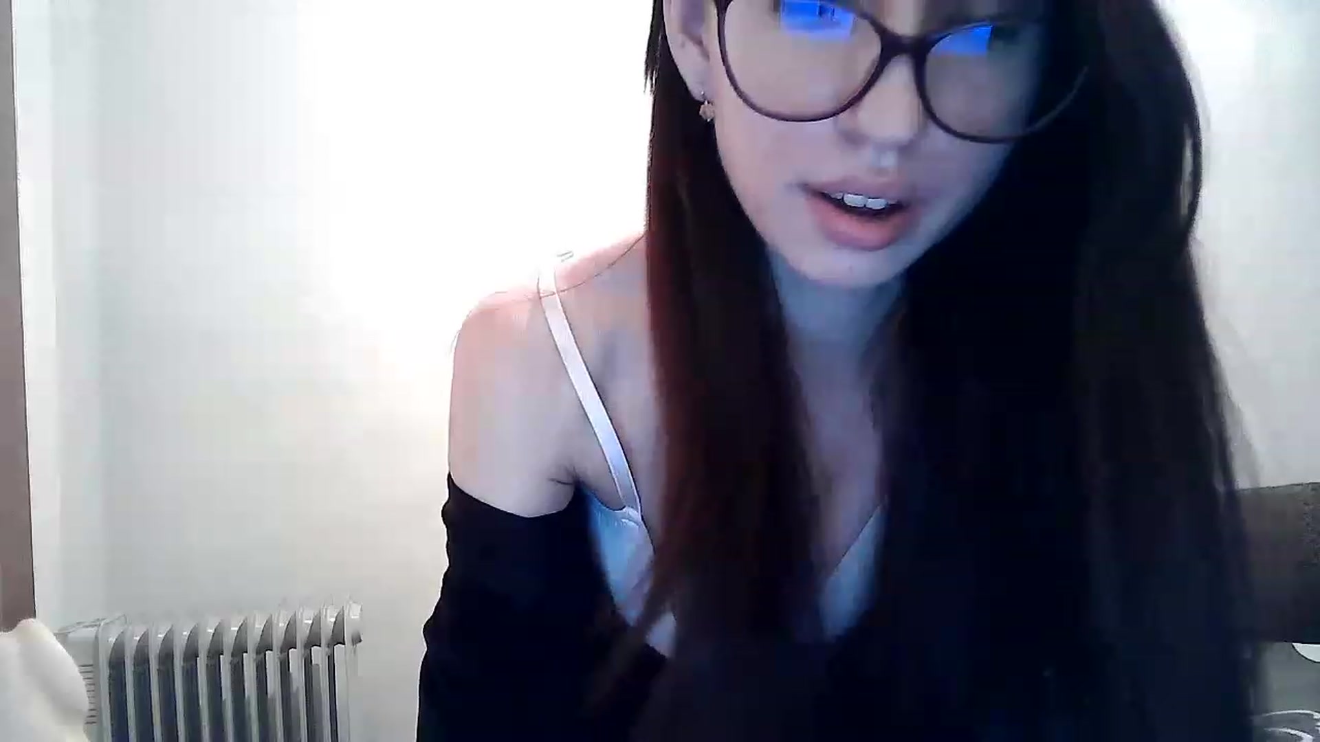 Gallery image thumbnail from LizzaW's myfreecams stream on, 06/26/2023, 19:41 image 16 of 20