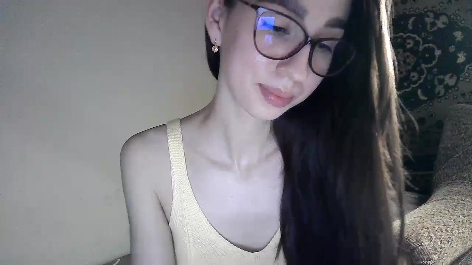 Gallery image thumbnail from LizzaW's myfreecams stream on, 07/03/2023, 19:10 image 8 of 20