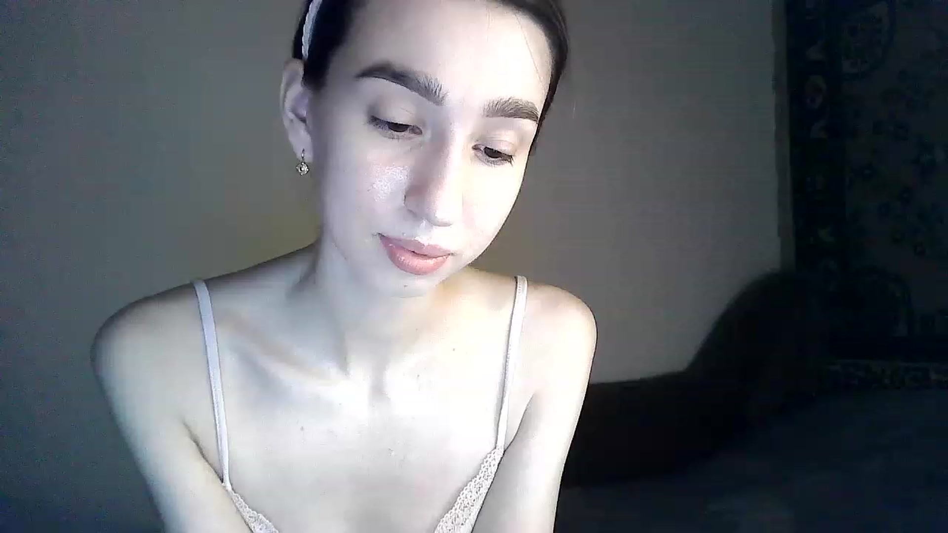 Gallery image thumbnail from LizzaW's myfreecams stream on, 08/04/2023, 20:18 image 18 of 20