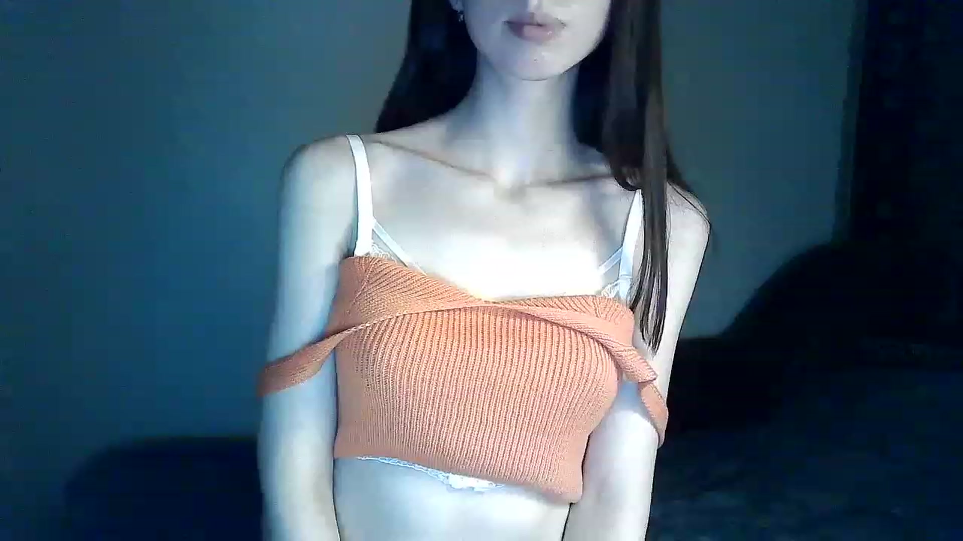 Gallery image thumbnail from LizzaW's myfreecams stream on, 08/05/2023, 20:10 image 4 of 20