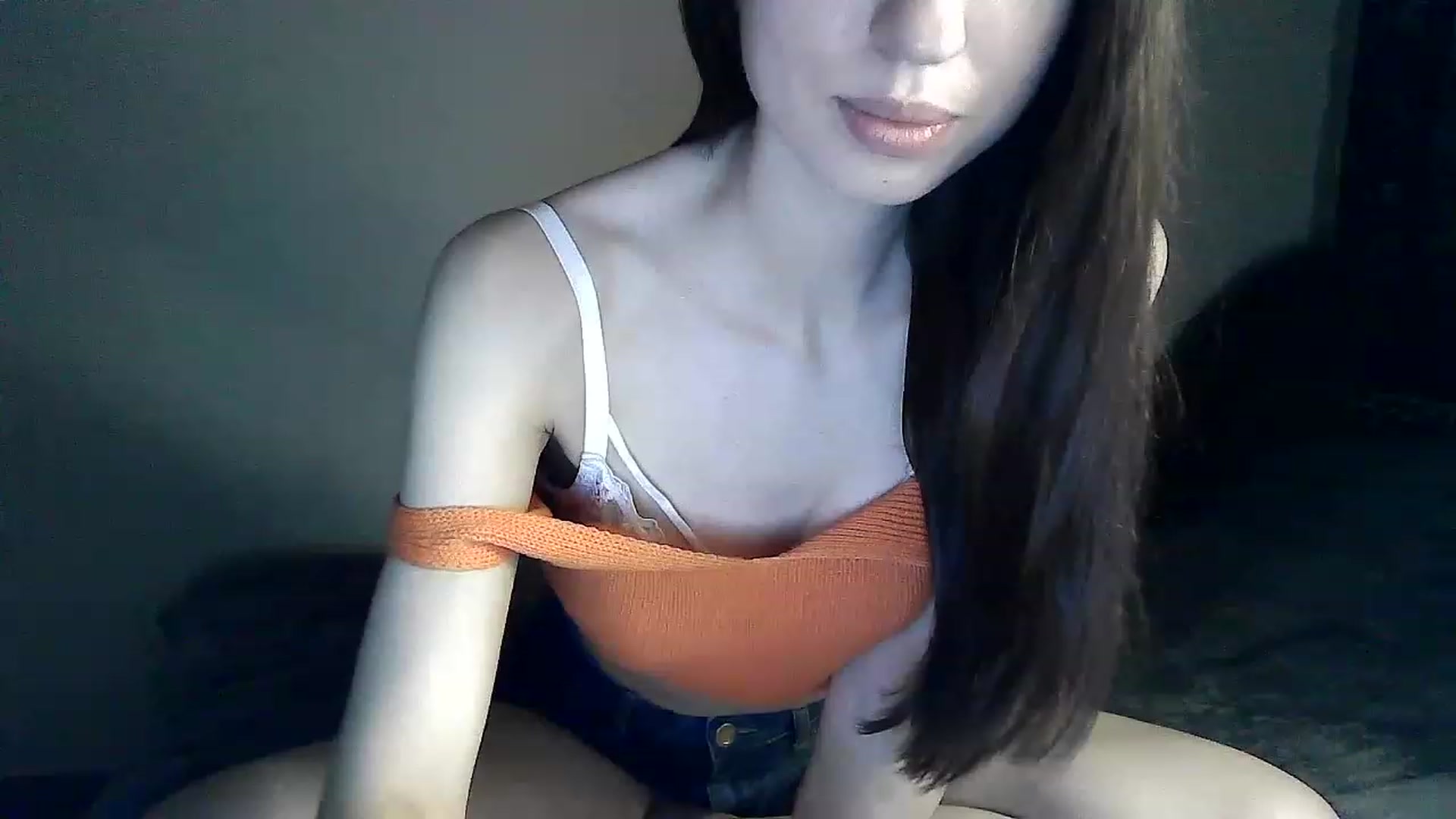 Gallery image thumbnail from LizzaW's myfreecams stream on, 08/05/2023, 20:10 image 9 of 20
