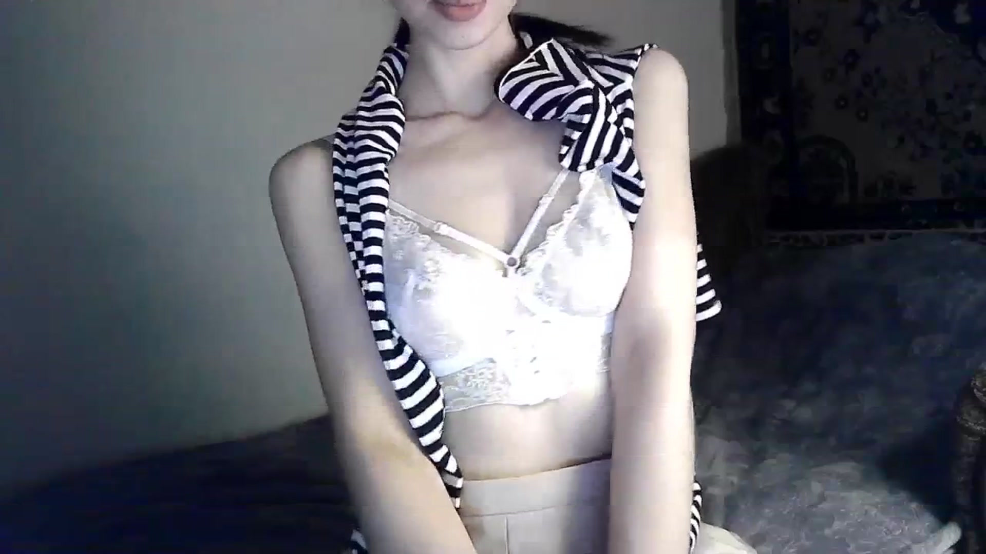 Gallery image thumbnail from LizzaW's myfreecams stream on, 08/11/2023, 19:25 image 4 of 20