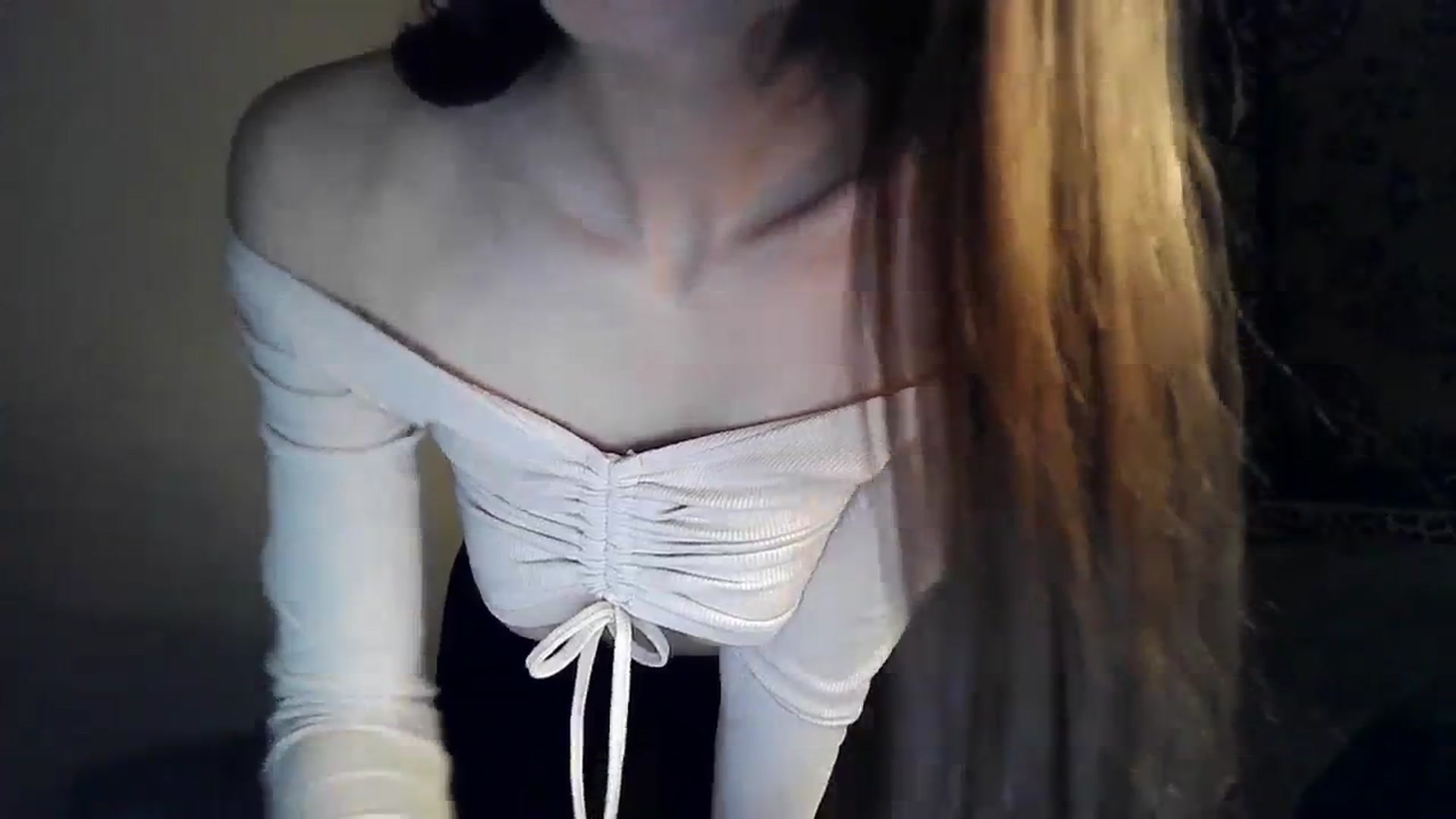 Gallery image thumbnail from LizzaW's myfreecams stream on, 09/08/2023, 19:52 image 10 of 20