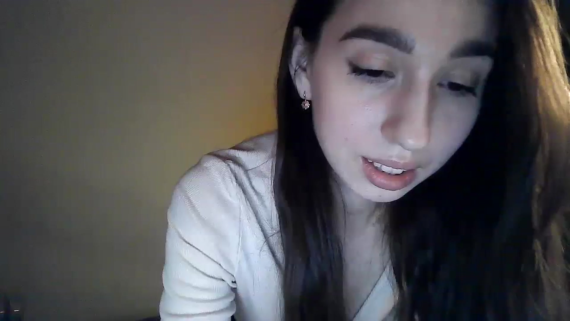 Gallery image thumbnail from LizzaW's myfreecams stream on, 09/09/2023, 17:39 image 7 of 20
