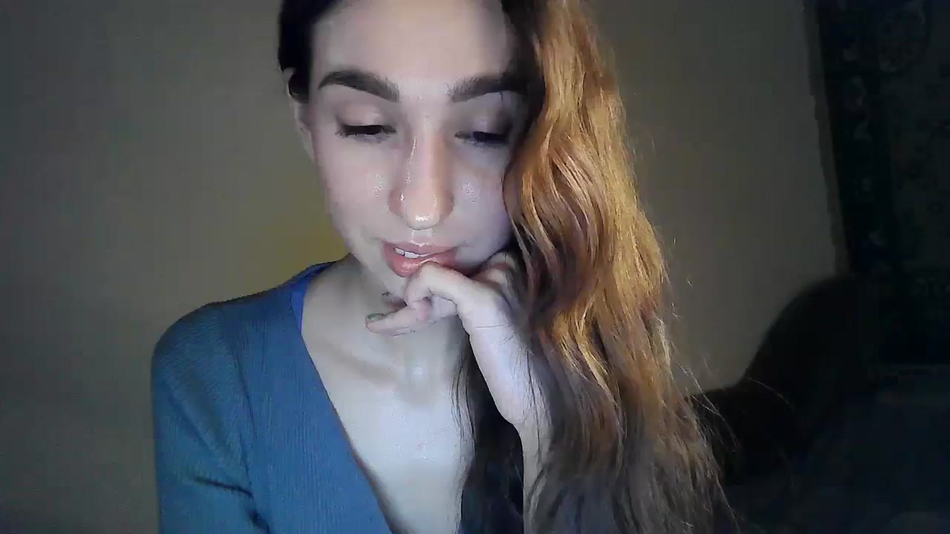 Gallery image thumbnail from LizzaW's myfreecams stream on, 09/13/2023, 17:00 image 8 of 20