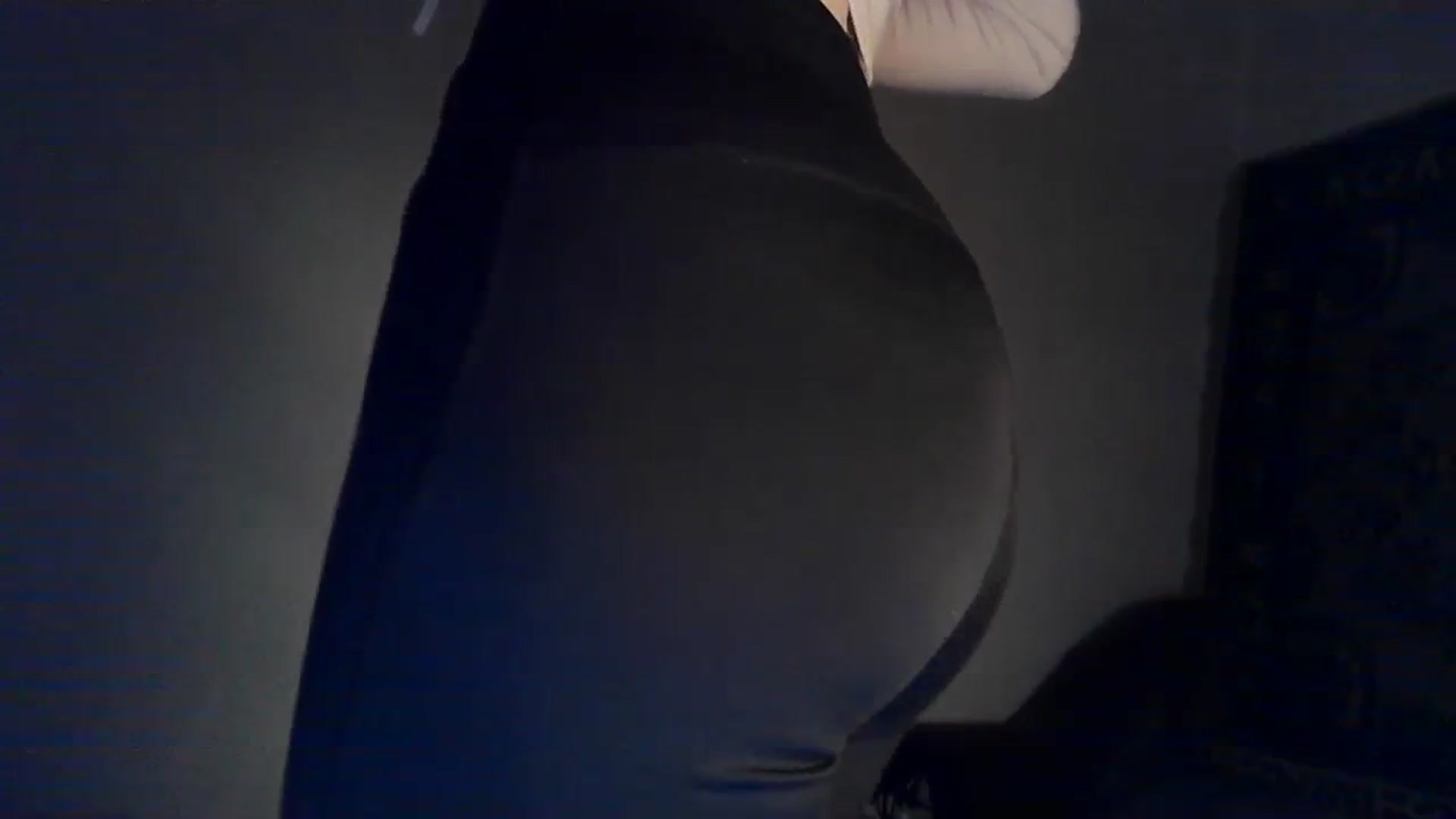 Gallery image thumbnail from LizzaW's myfreecams stream on, 09/16/2023, 18:17 image 5 of 20