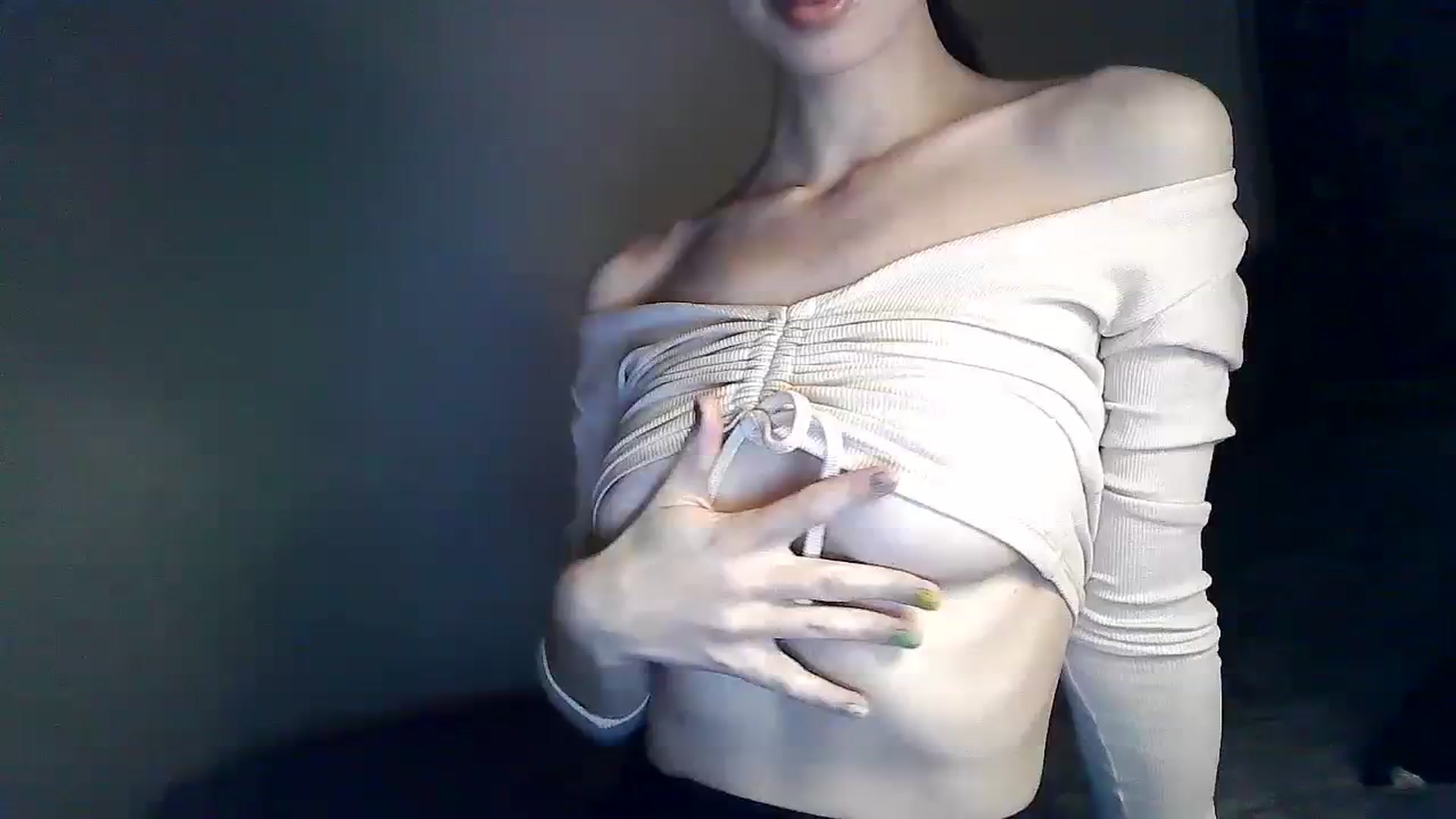 Gallery image thumbnail from LizzaW's myfreecams stream on, 09/16/2023, 18:17 image 14 of 20