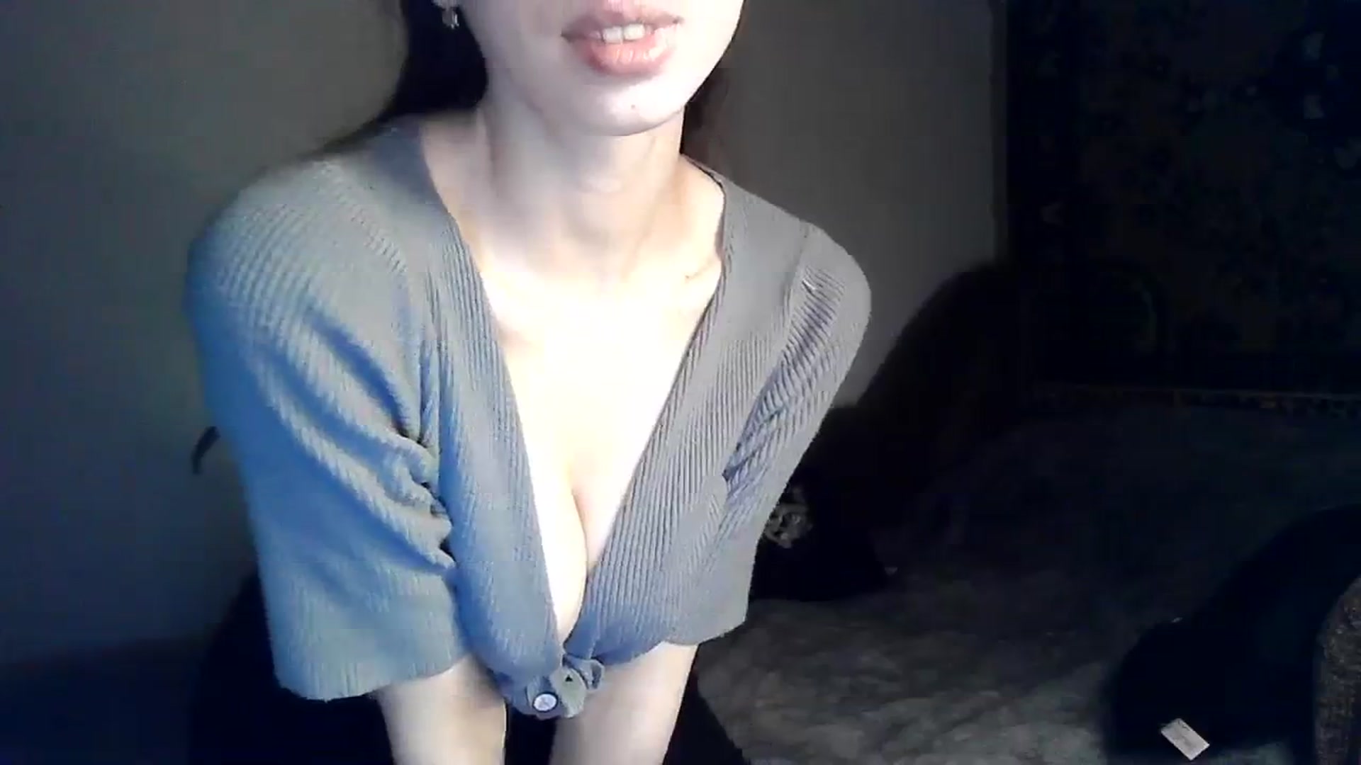 Gallery image thumbnail from LizzaW's myfreecams stream on, 09/24/2023, 18:19 image 3 of 20