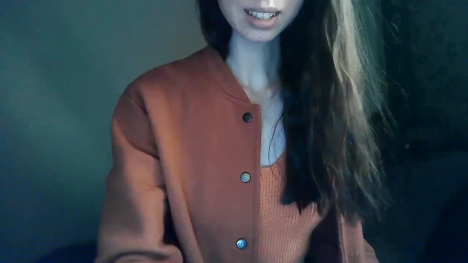 Gallery image thumbnail from LizzaW's myfreecams stream on, 12/25/2023, 20:50 image 16 of 20