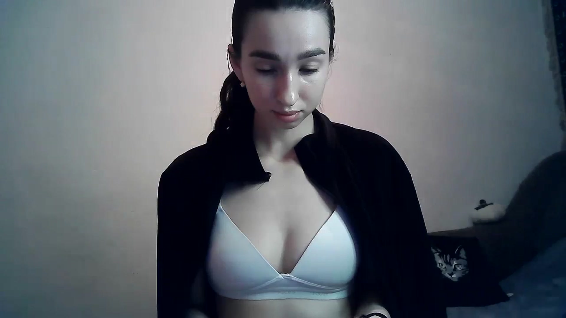 Gallery image thumbnail from LizzaW's myfreecams stream on, 01/19/2024, 14:59 image 16 of 20