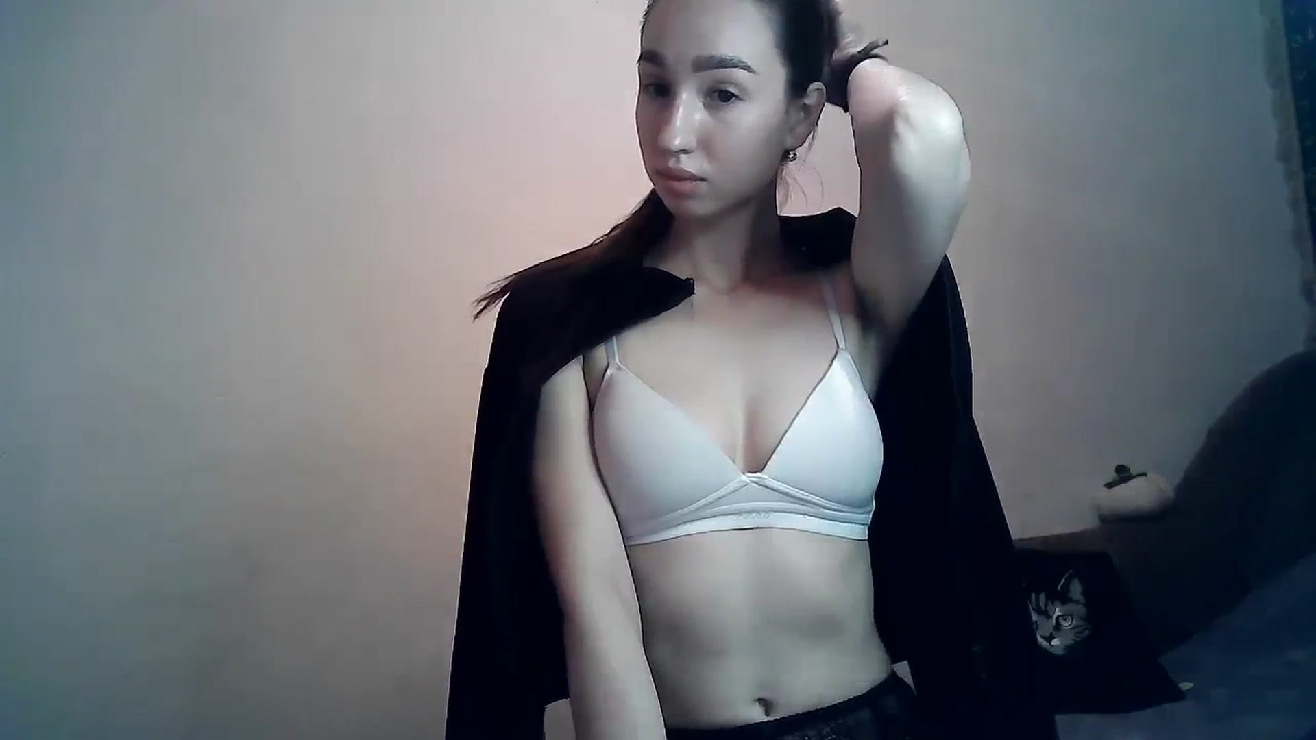Gallery image thumbnail from LizzaW's myfreecams stream on, 01/19/2024, 14:59 image 13 of 20
