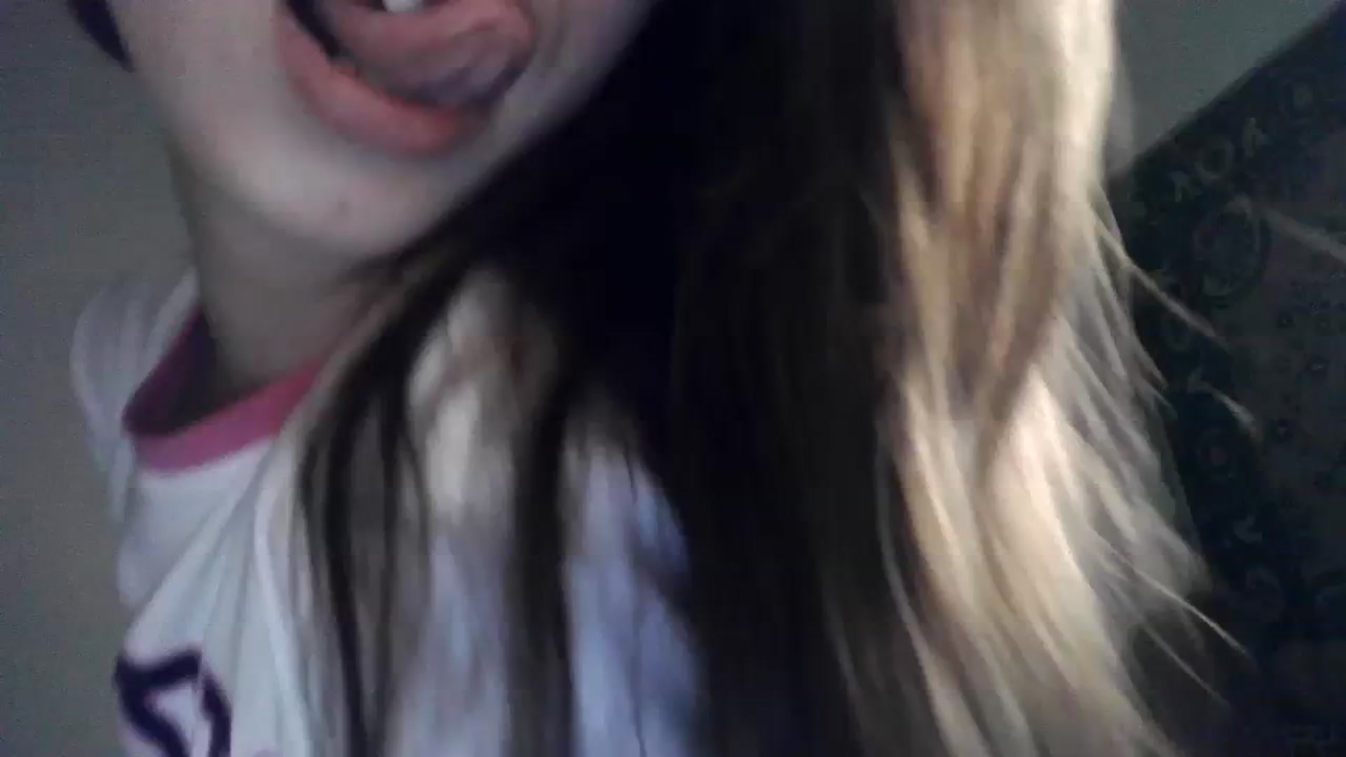 Gallery image thumbnail from LizzaW's myfreecams stream on, 02/25/2024, 19:15 image 8 of 20