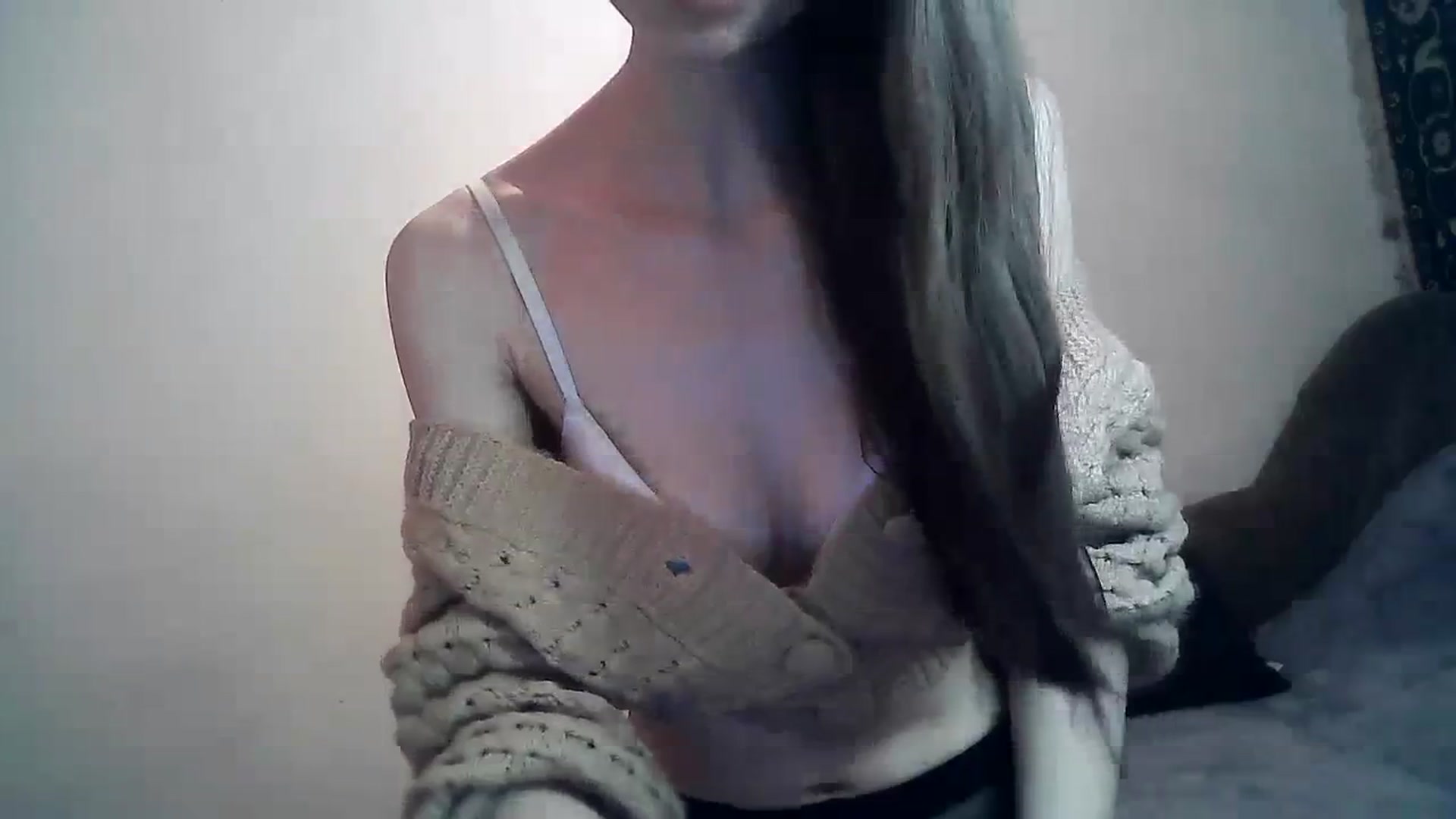 Gallery image thumbnail from LizzaW's myfreecams stream on, 03/10/2024, 19:38 image 15 of 20