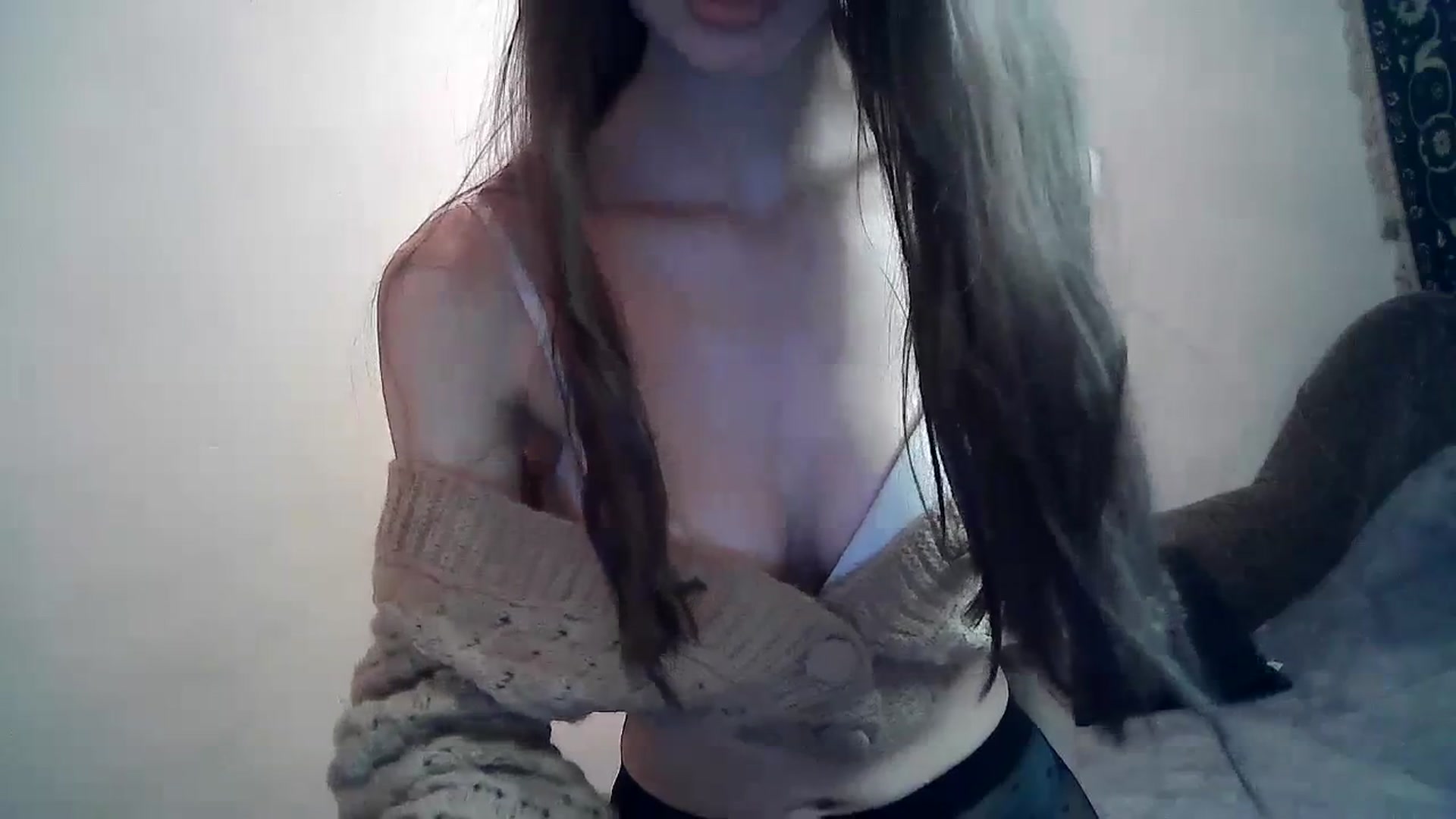 Gallery image thumbnail from LizzaW's myfreecams stream on, 03/10/2024, 19:38 image 14 of 20