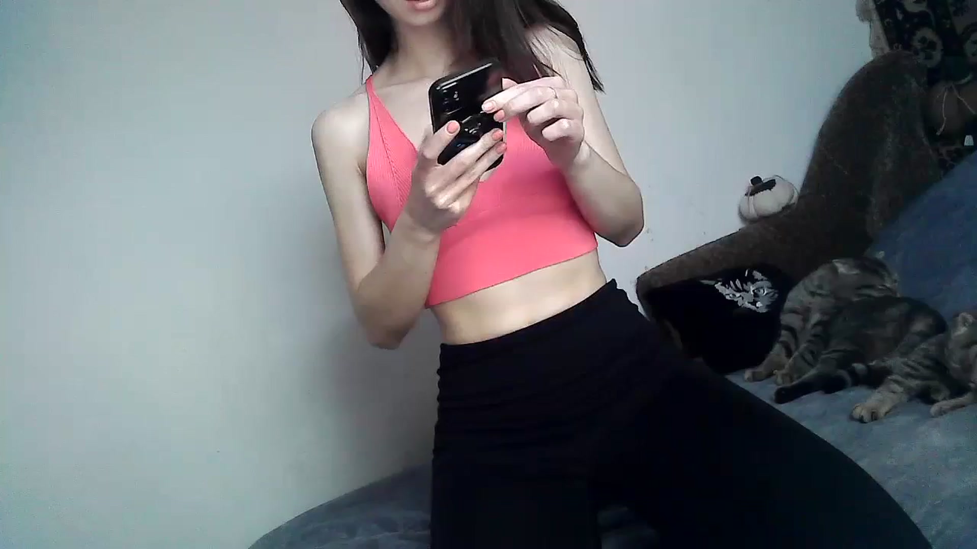 Gallery image thumbnail from LizzaW's myfreecams stream on, 04/02/2024, 15:34 image 16 of 20
