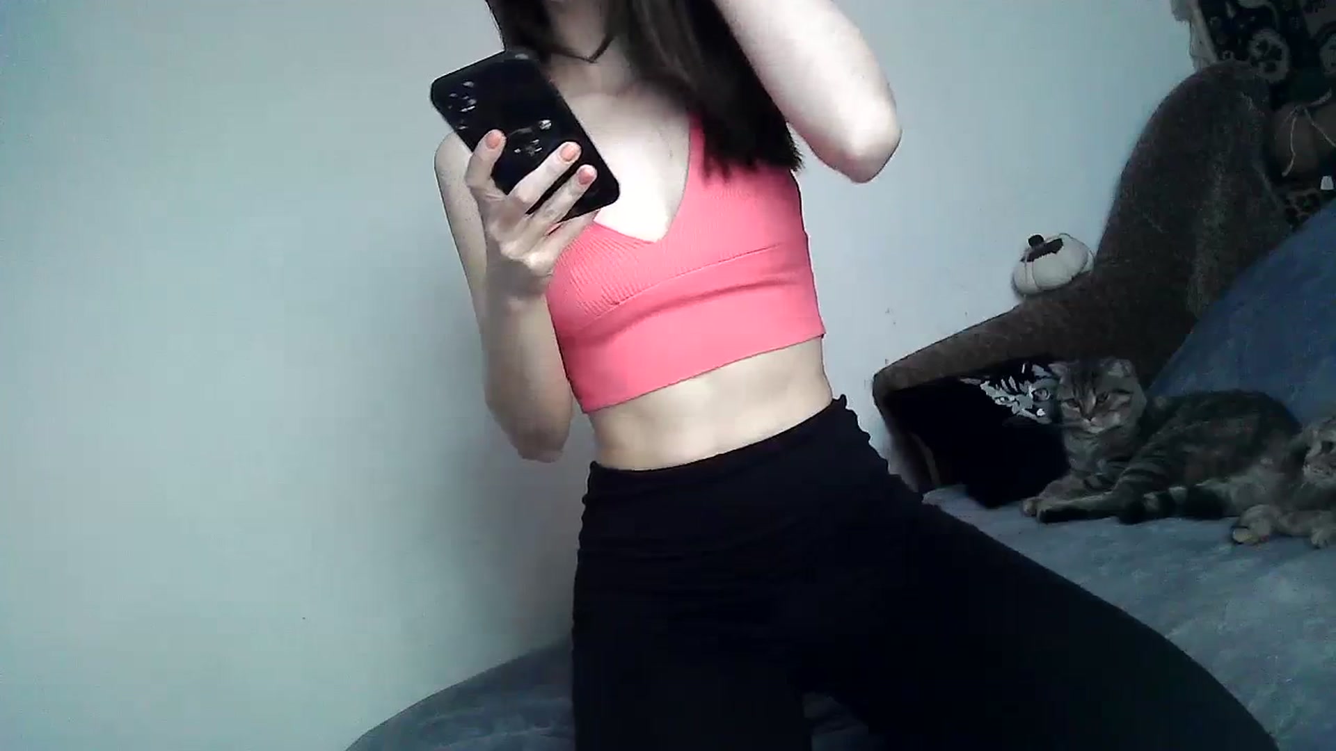 Gallery image thumbnail from LizzaW's myfreecams stream on, 04/02/2024, 15:34 image 17 of 20