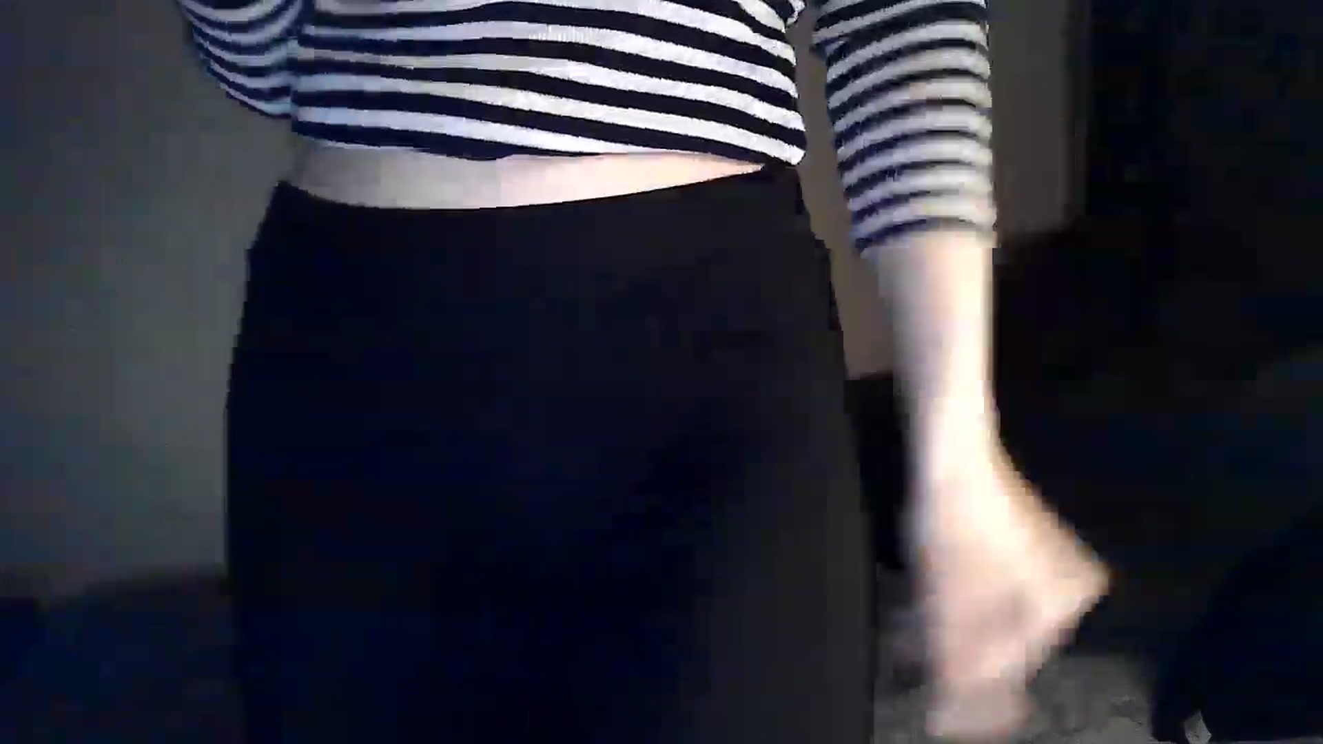 Gallery image thumbnail from LizzaW's myfreecams stream on, 05/19/2024, 19:59 image 4 of 20
