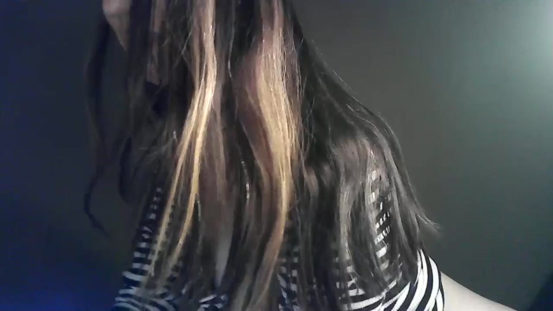 Gallery image thumbnail from LizzaW's myfreecams stream on, 08/03/2024, 18:59 image 16 of 20