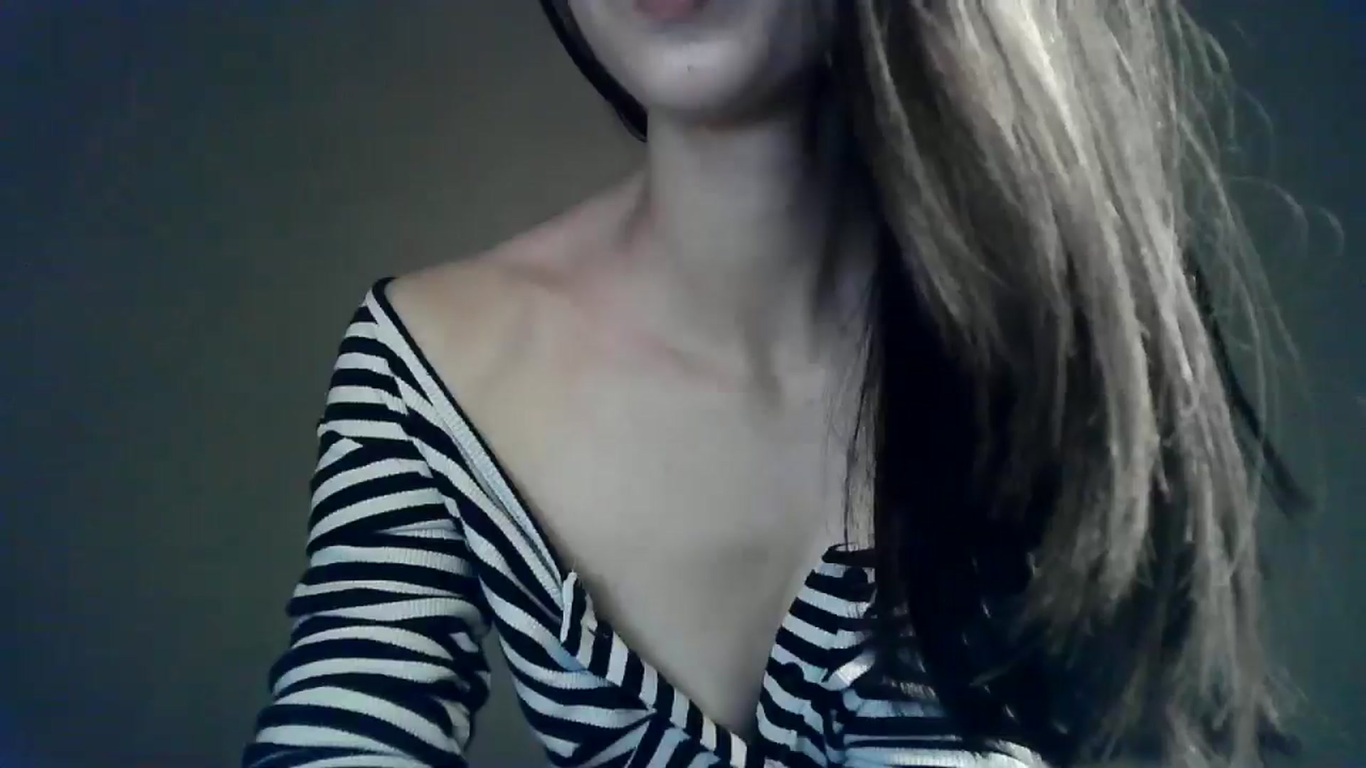 Gallery image thumbnail from LizzaW's myfreecams stream on, 08/16/2024, 17:49 image 11 of 20