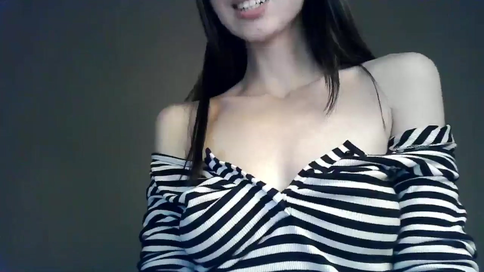 Gallery image thumbnail from LizzaW's myfreecams stream on, 08/16/2024, 17:49 image 16 of 20