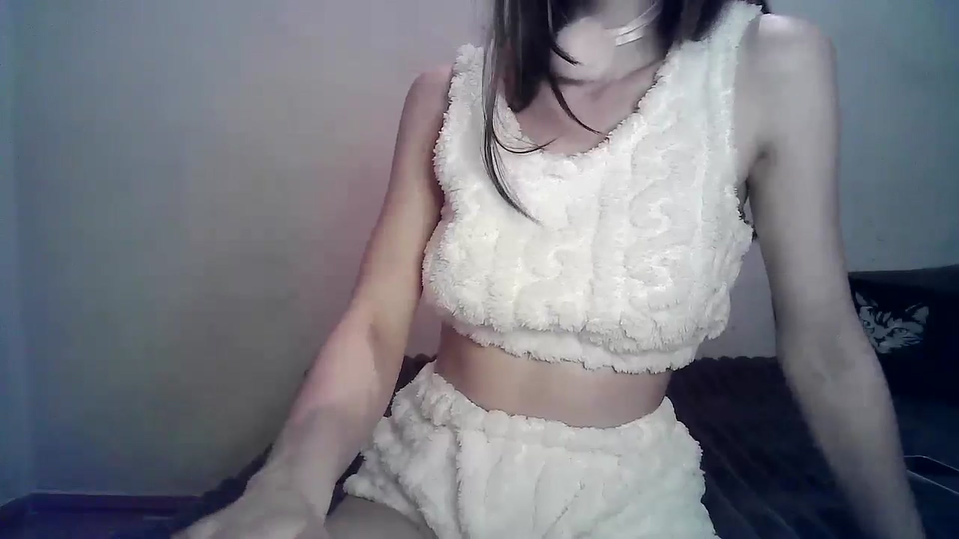 Gallery image thumbnail from LizzaW's myfreecams stream on, 12/24/2024, 16:01 image 19 of 20
